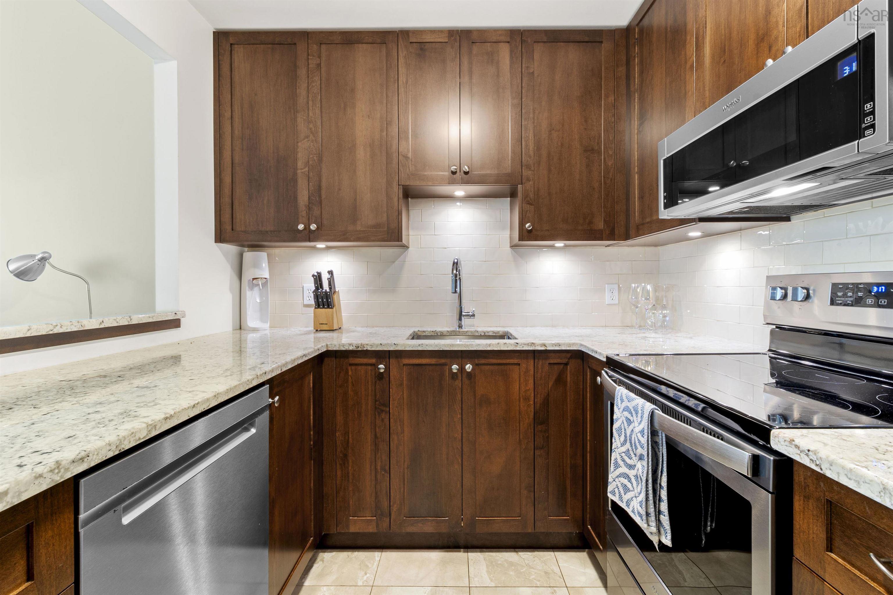 $469,900.00: 106 1326 Lower Water Street, Halifax