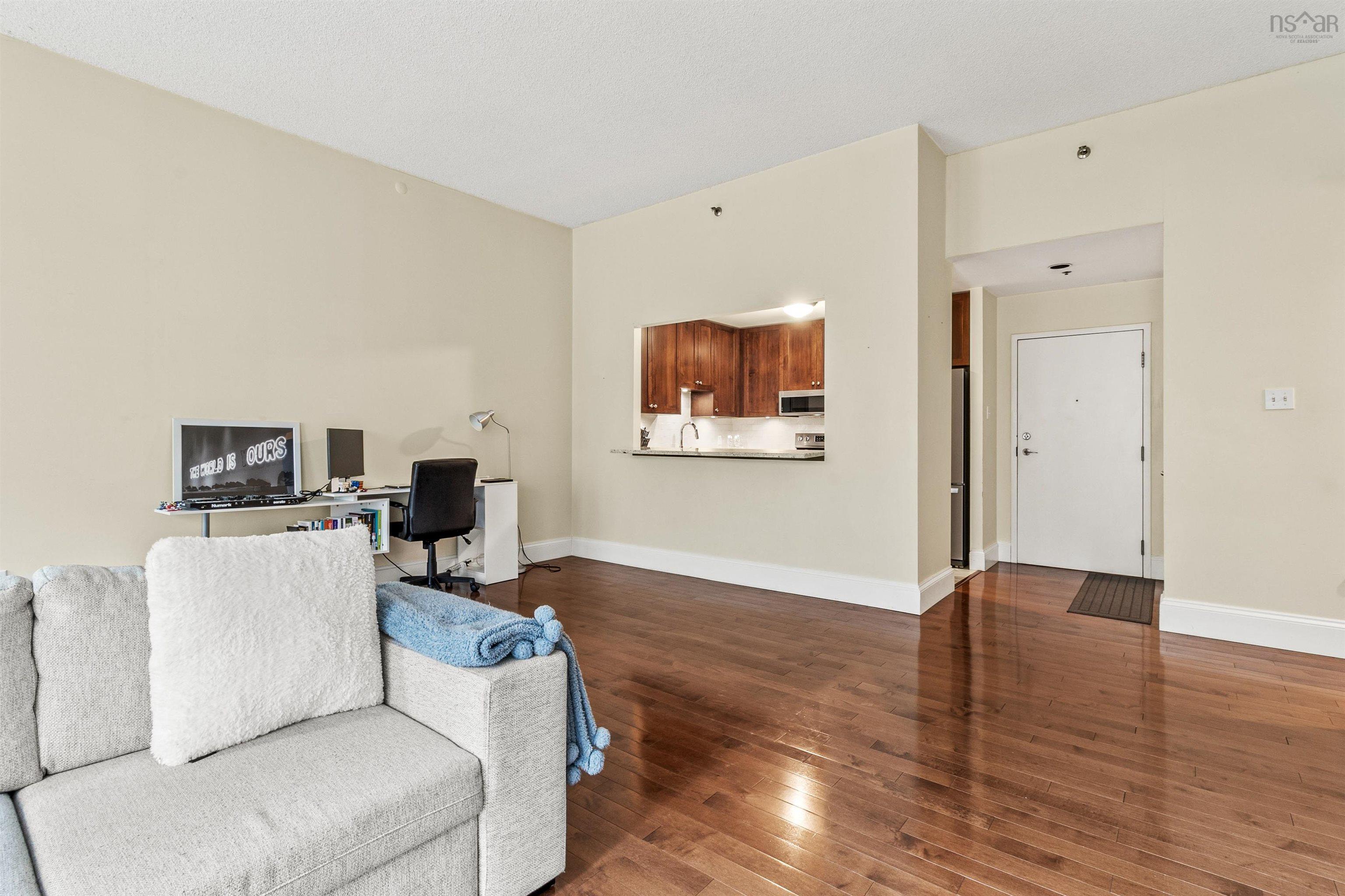 $469,900.00: 106 1326 Lower Water Street, Halifax