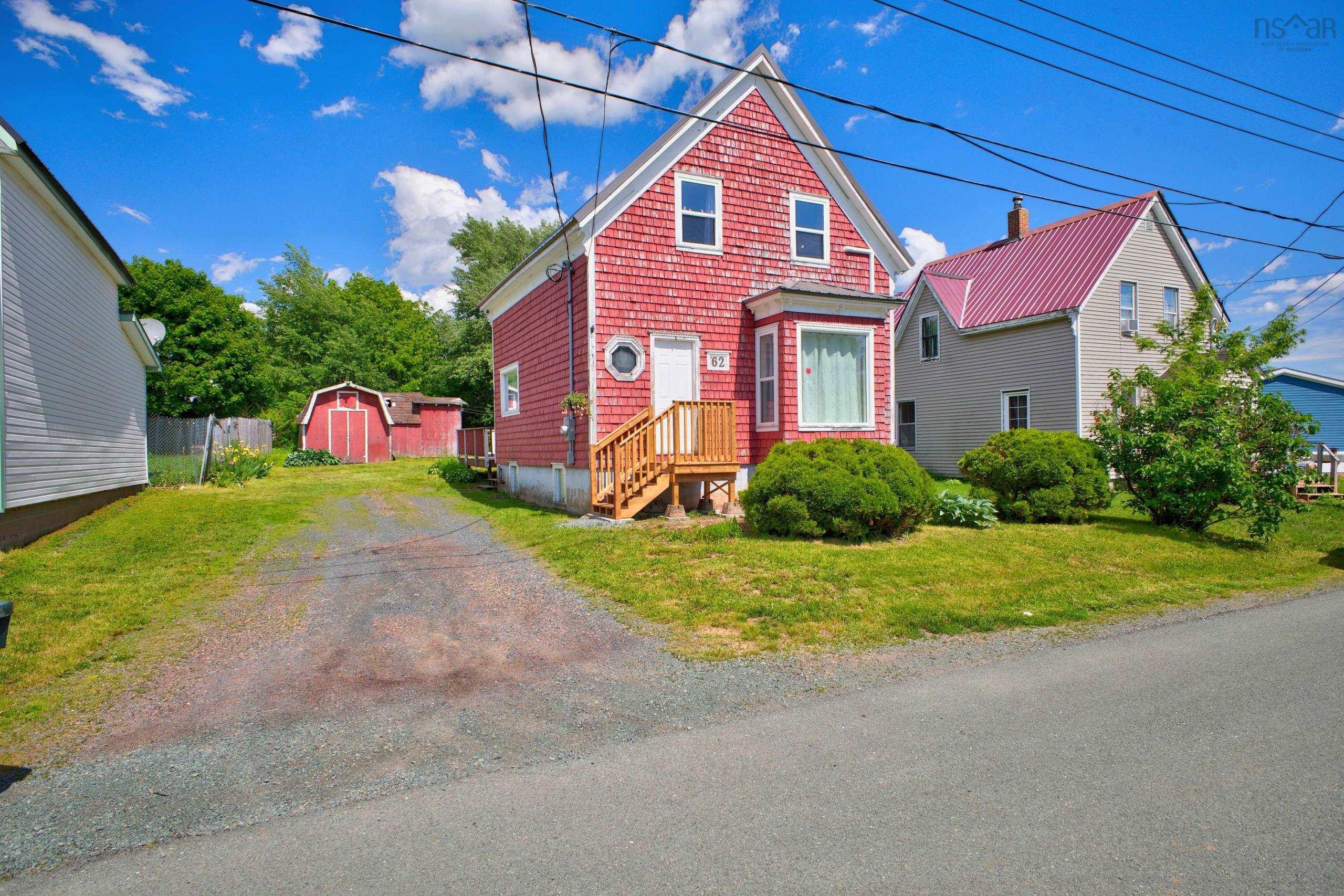 $234,900.00: 62 Chapel Street, Springhill