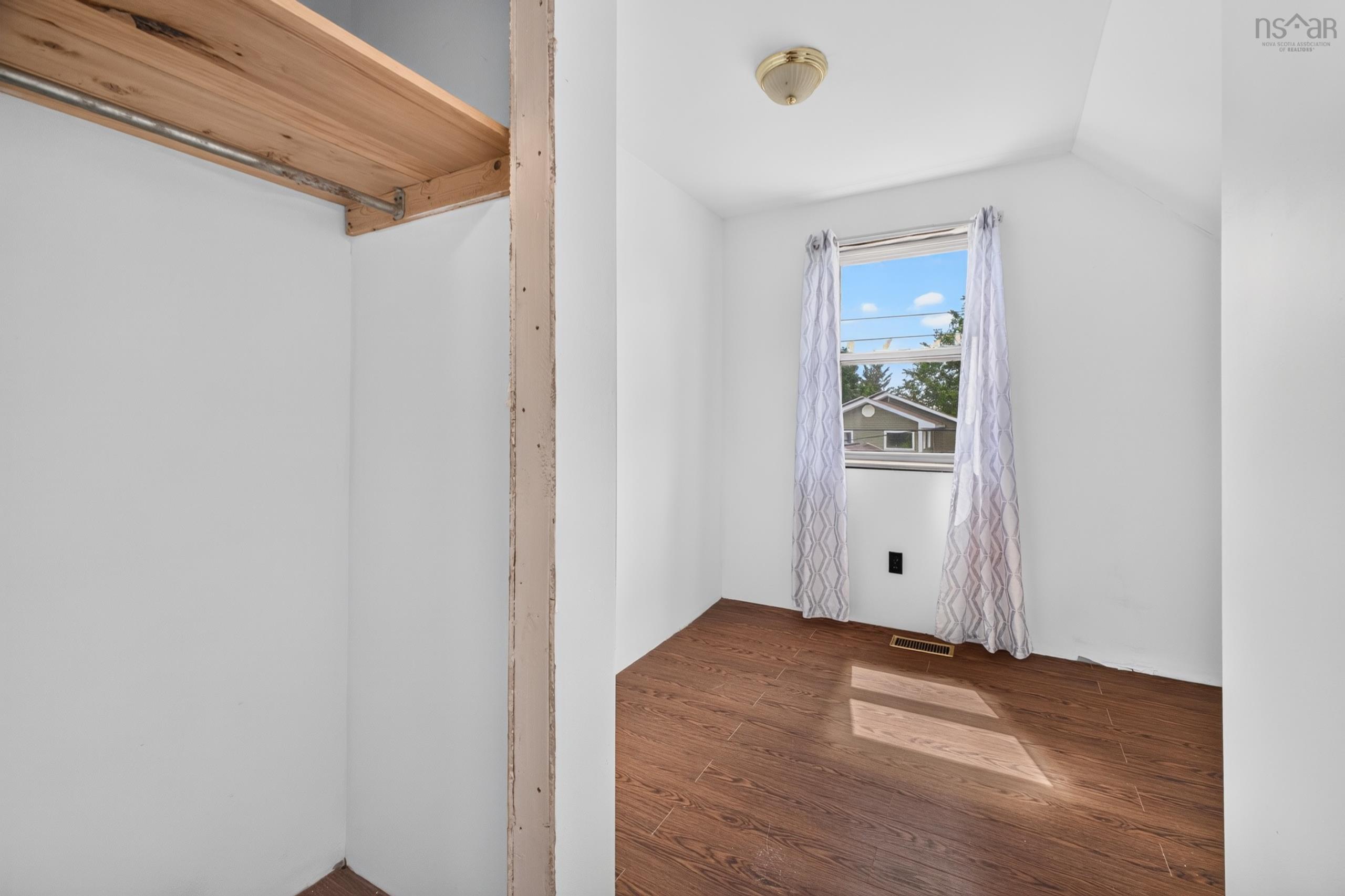 $234,900.00: 62 Chapel Street, Springhill