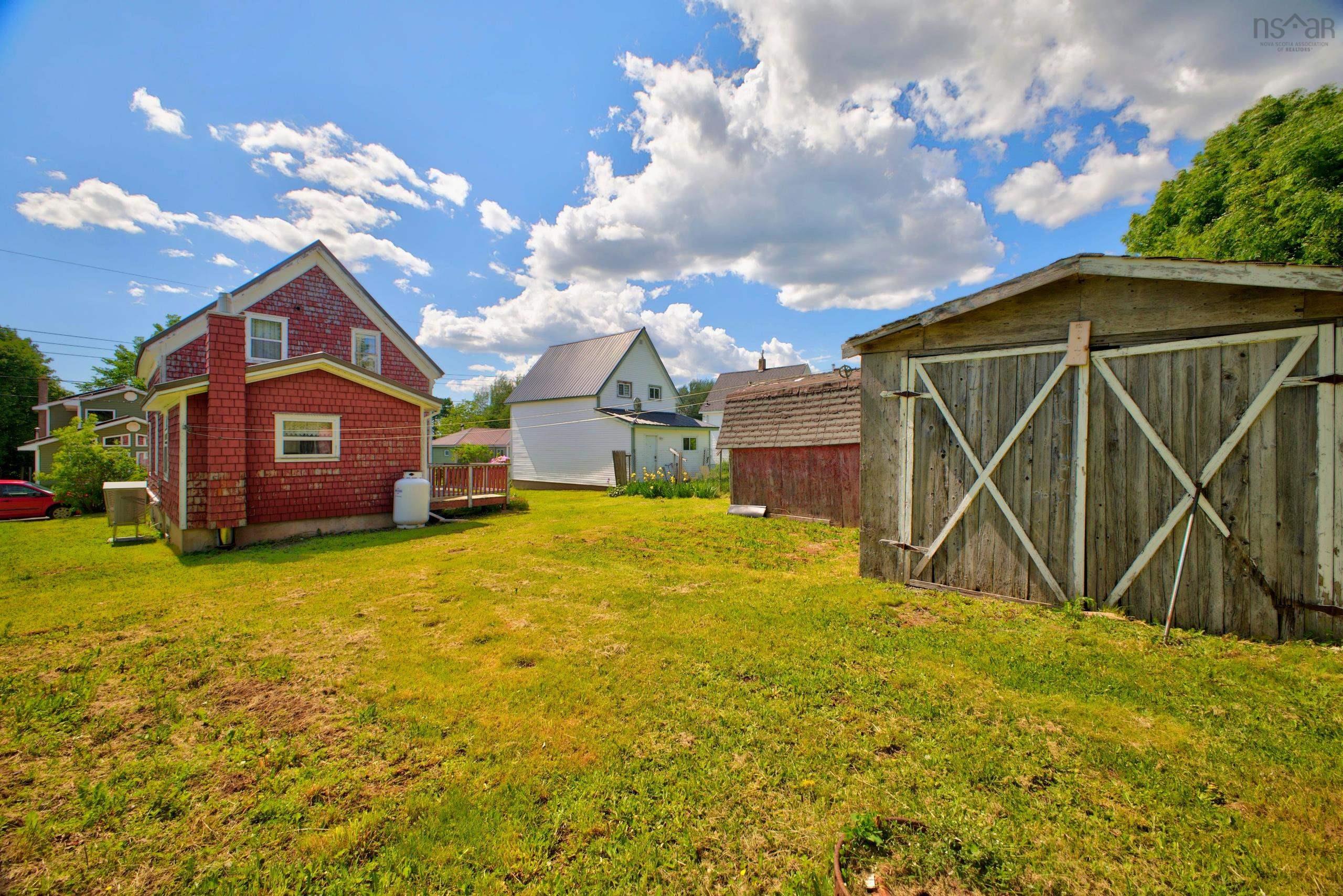 $234,900.00: 62 Chapel Street, Springhill