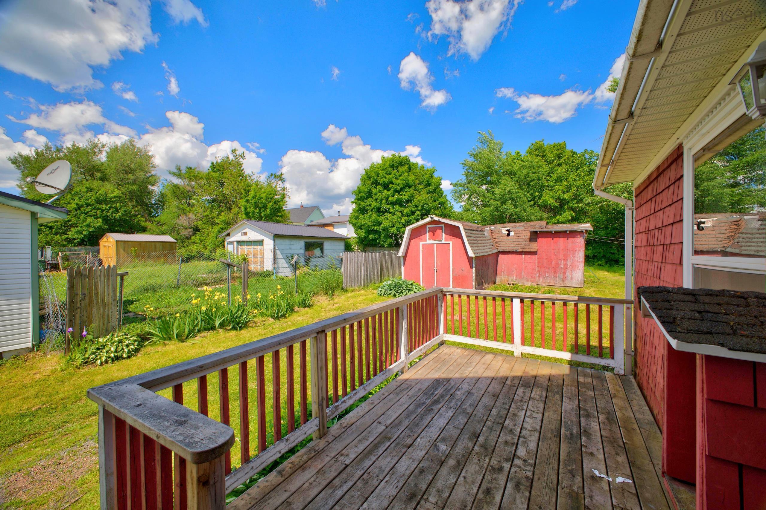 $234,900.00: 62 Chapel Street, Springhill