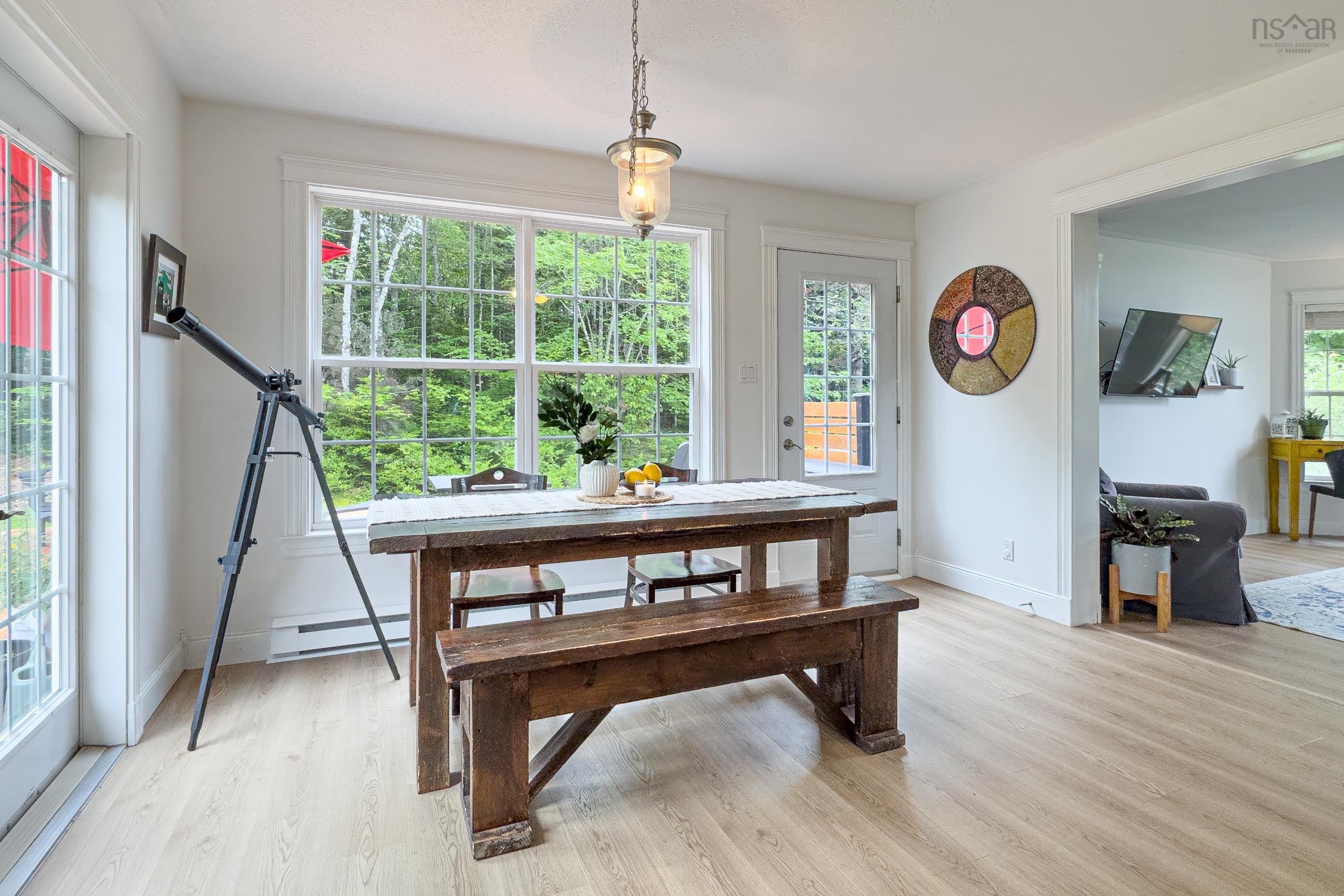 $699,900.00: 60 Elva Court, Tantallon