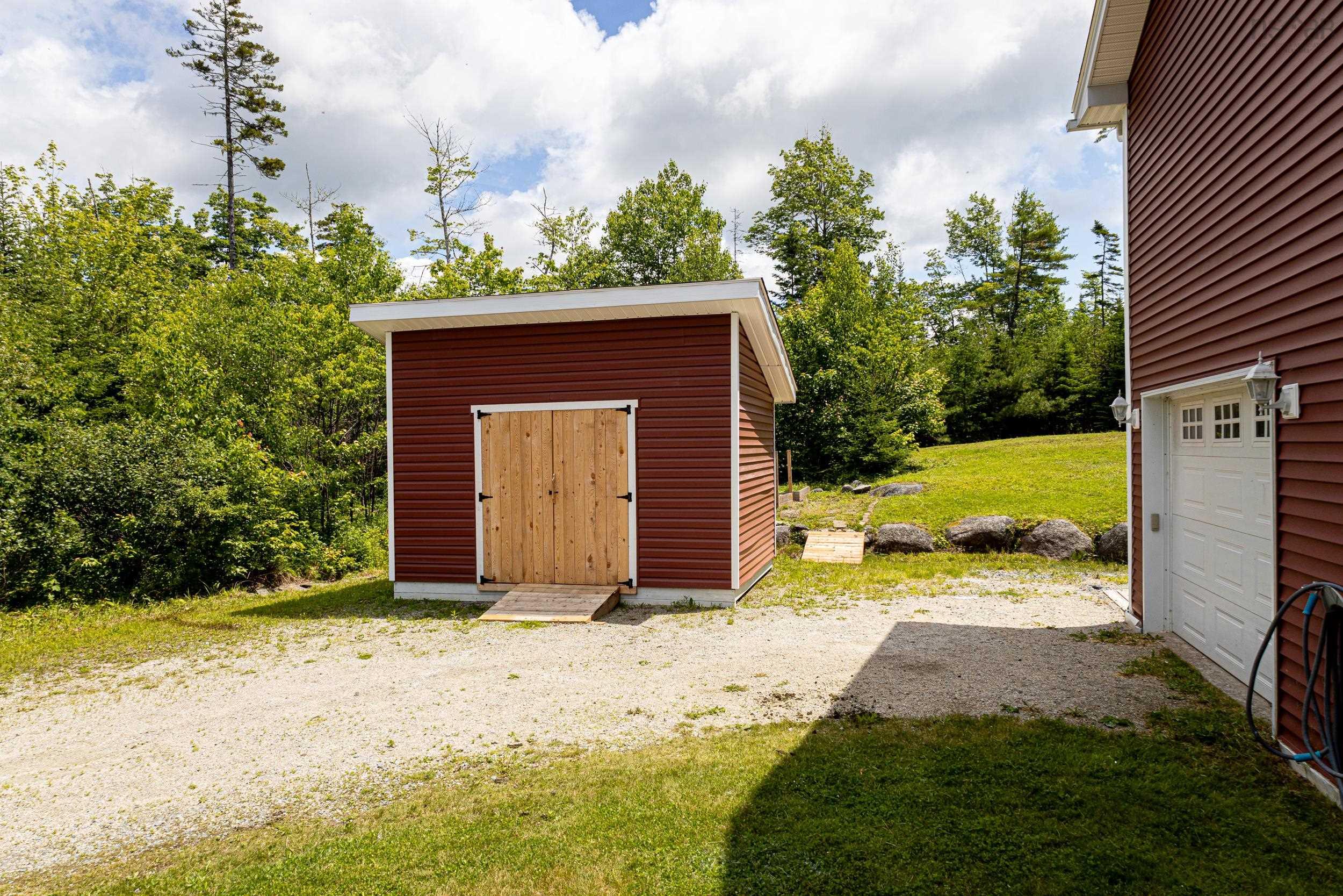 $699,900.00: 60 Elva Court, Tantallon