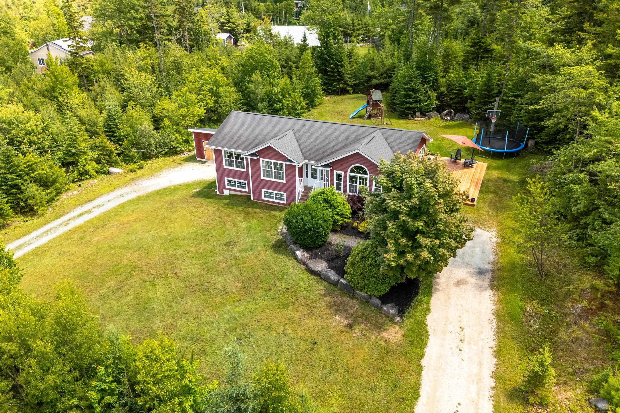 $699,900.00: 60 Elva Court, Tantallon