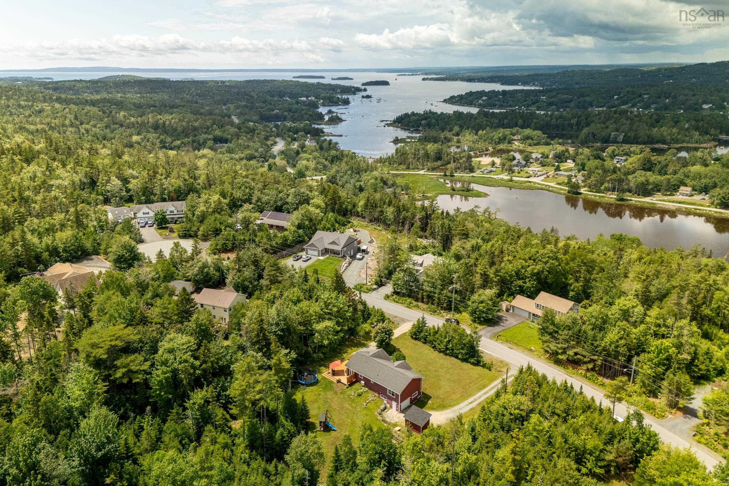 $699,900.00: 60 Elva Court, Tantallon