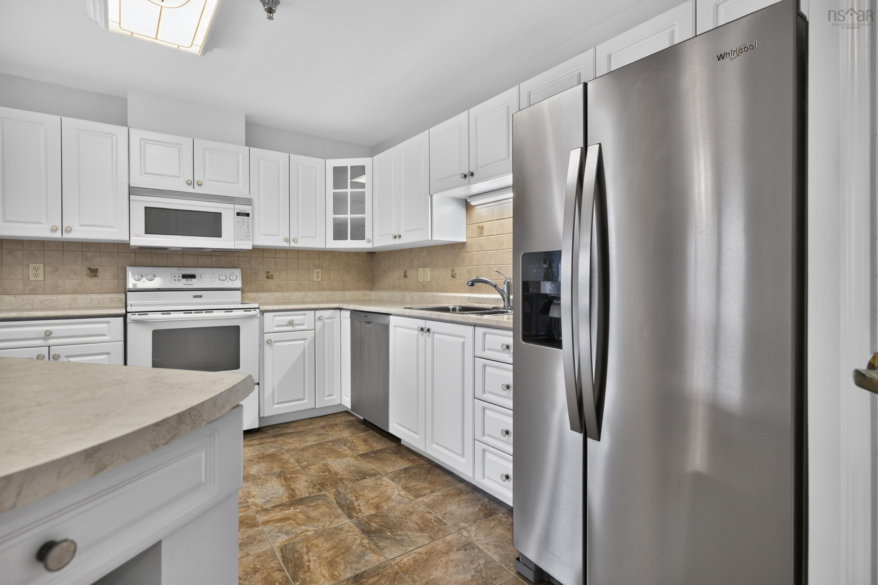 $459,900.00: 304 114 Regency Park Drive, Halifax