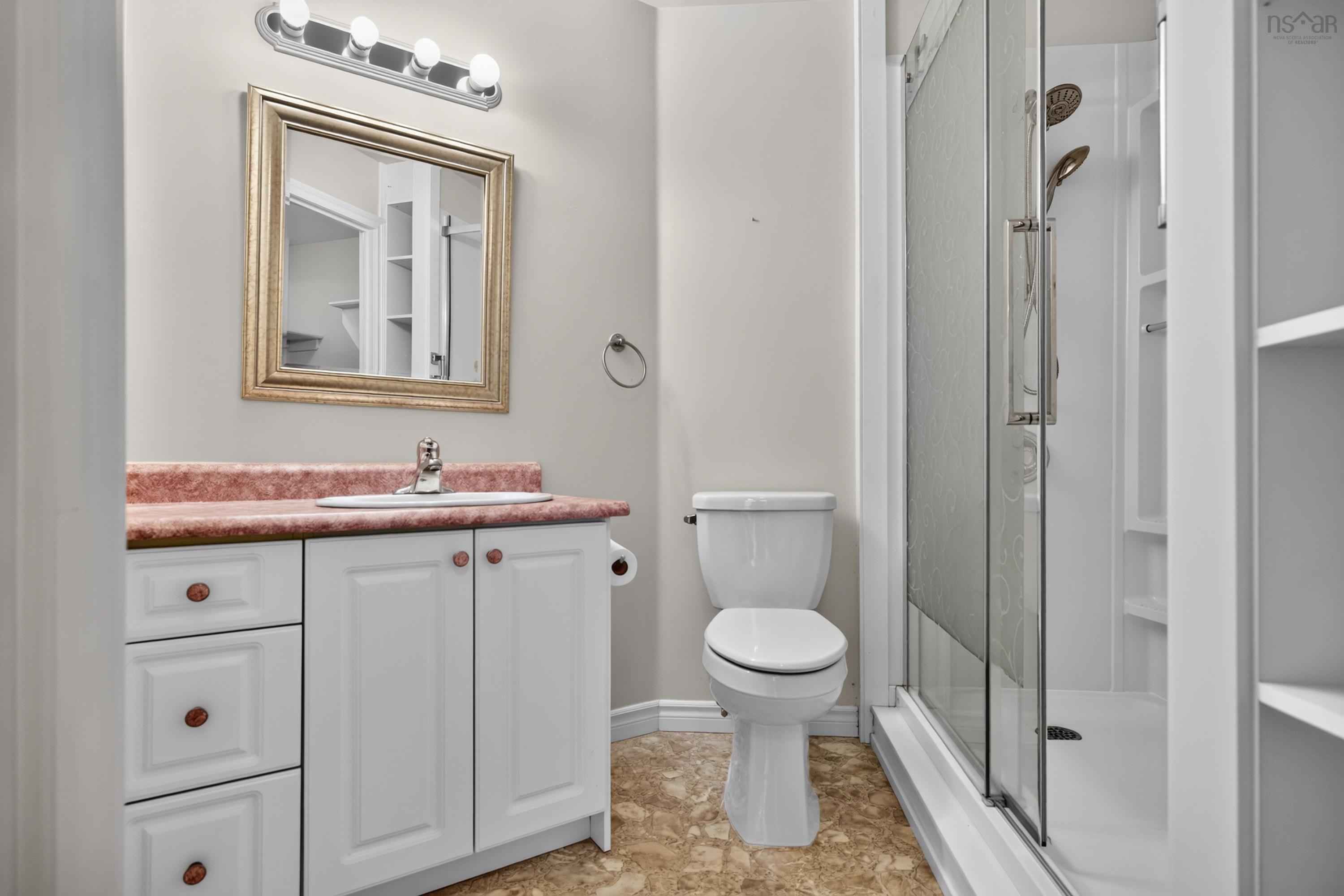 $459,900.00: 304 114 Regency Park Drive, Halifax