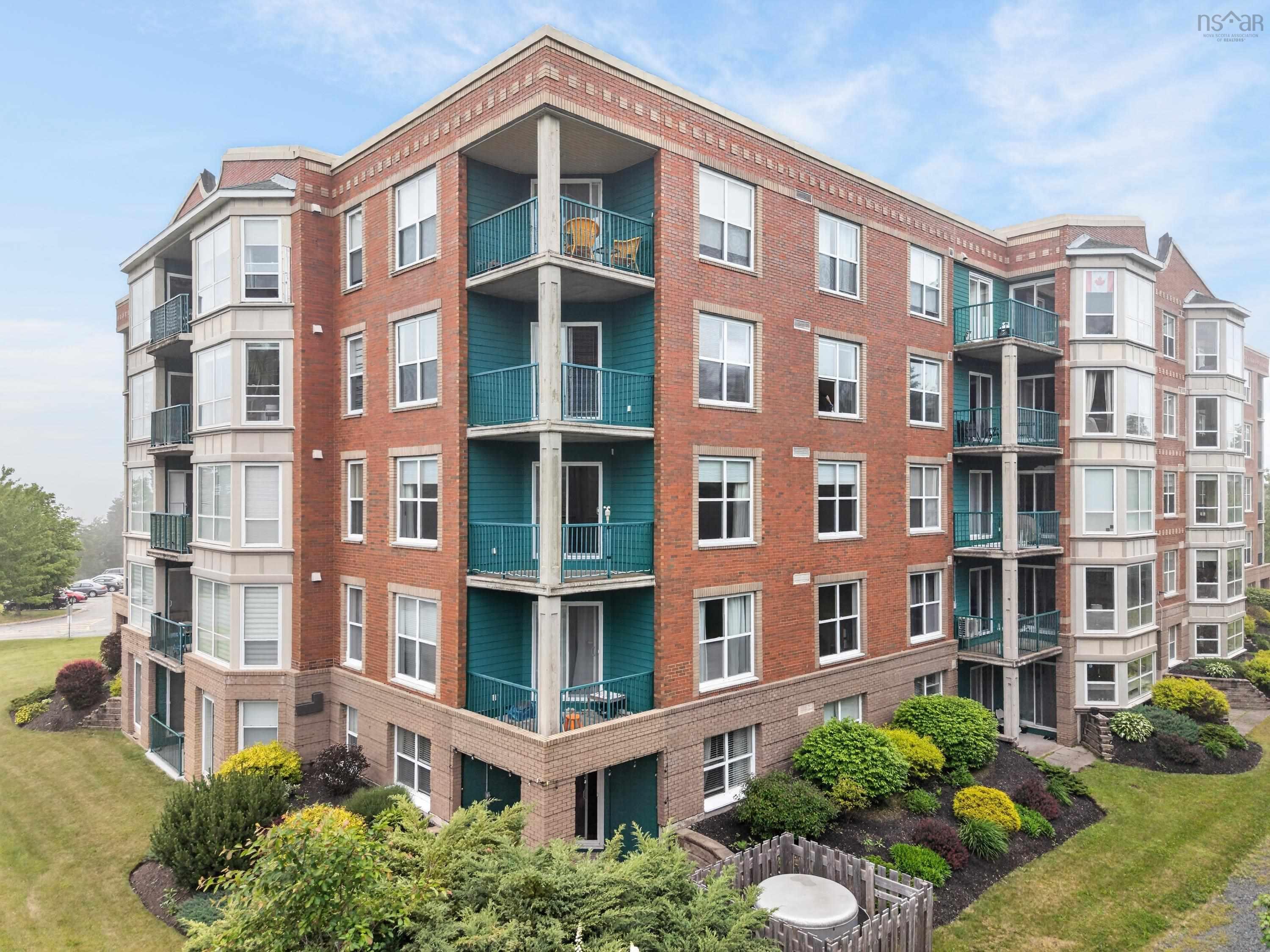 $459,900.00: 304 114 Regency Park Drive, Halifax