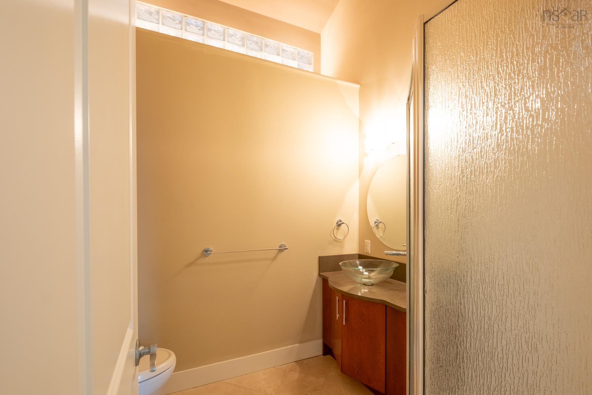 $549,900.00: 12 Narrowleaf Grove, Portland Hills