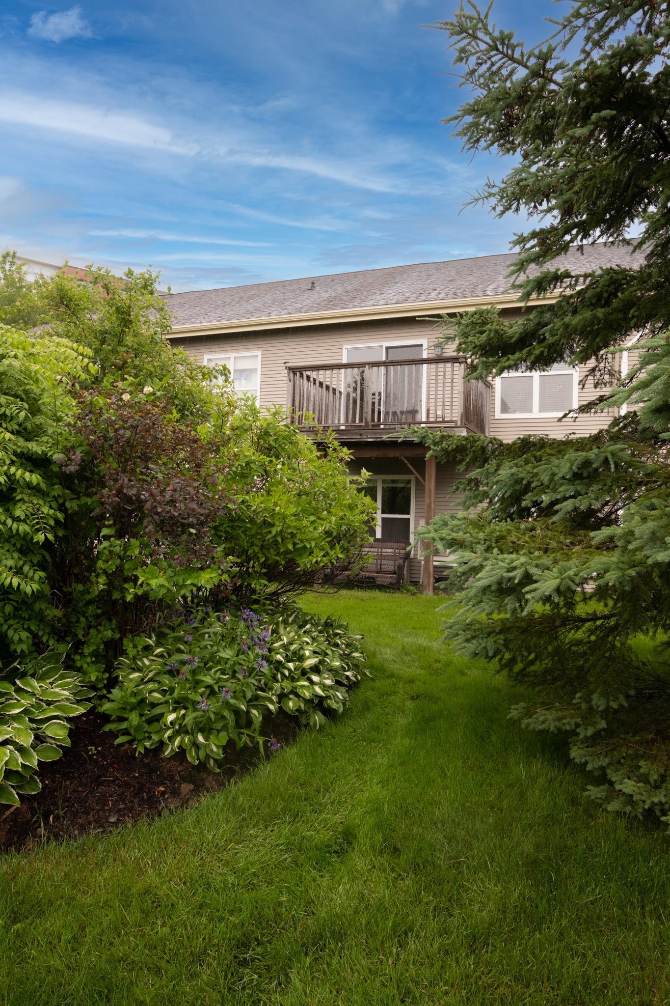 $549,900.00: 12 Narrowleaf Grove, Portland Hills