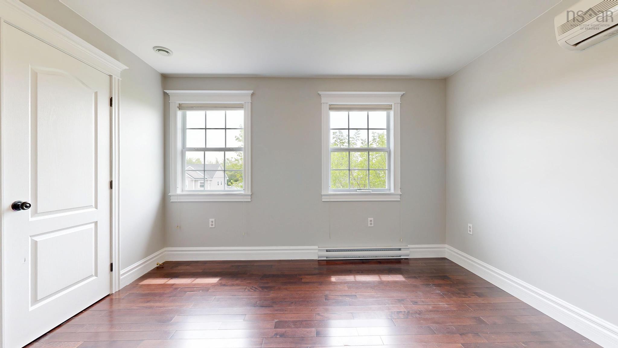 $549,000.00: 21 Acorn Avenue, Lantz