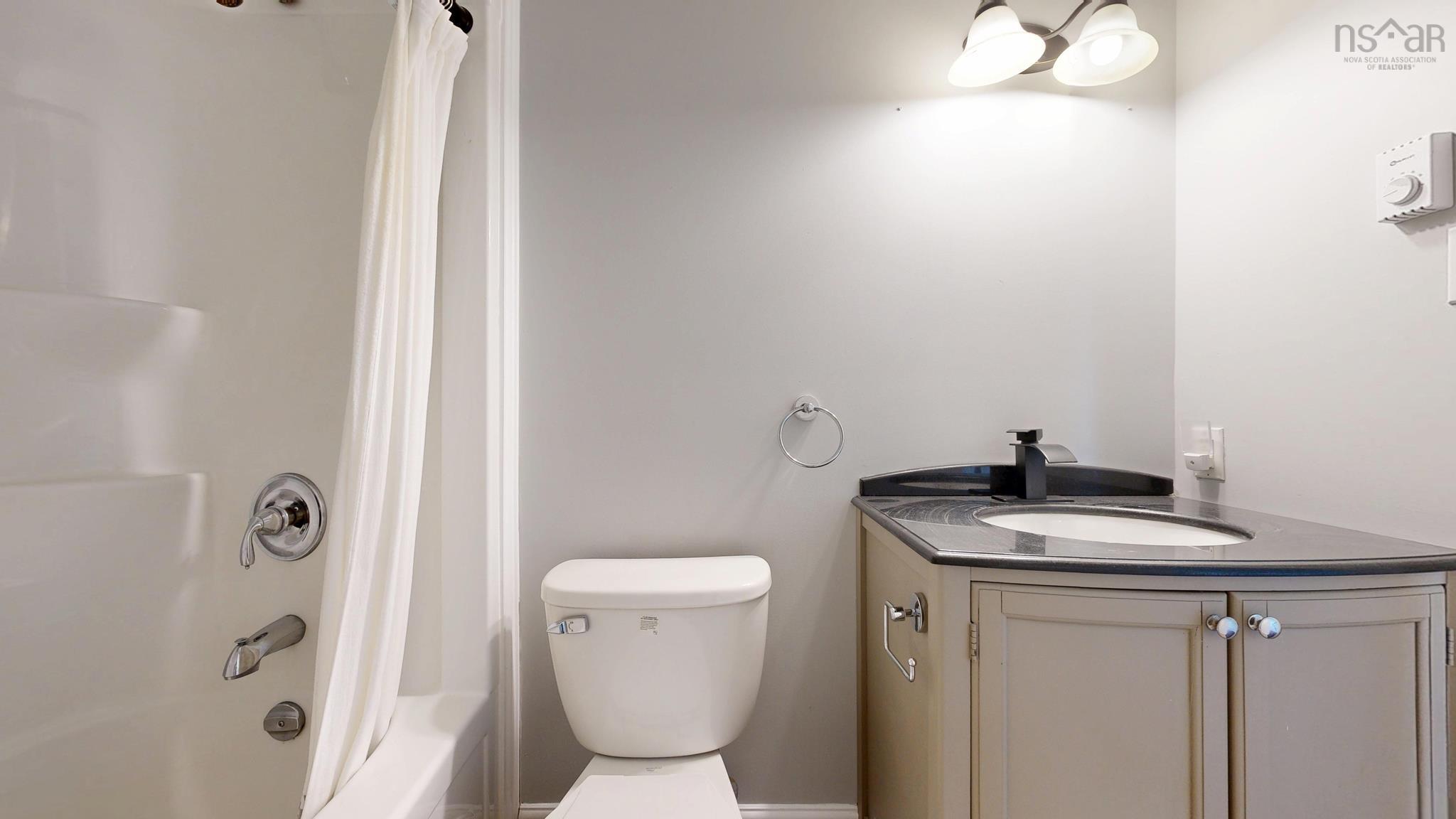 $549,000.00: 21 Acorn Avenue, Lantz