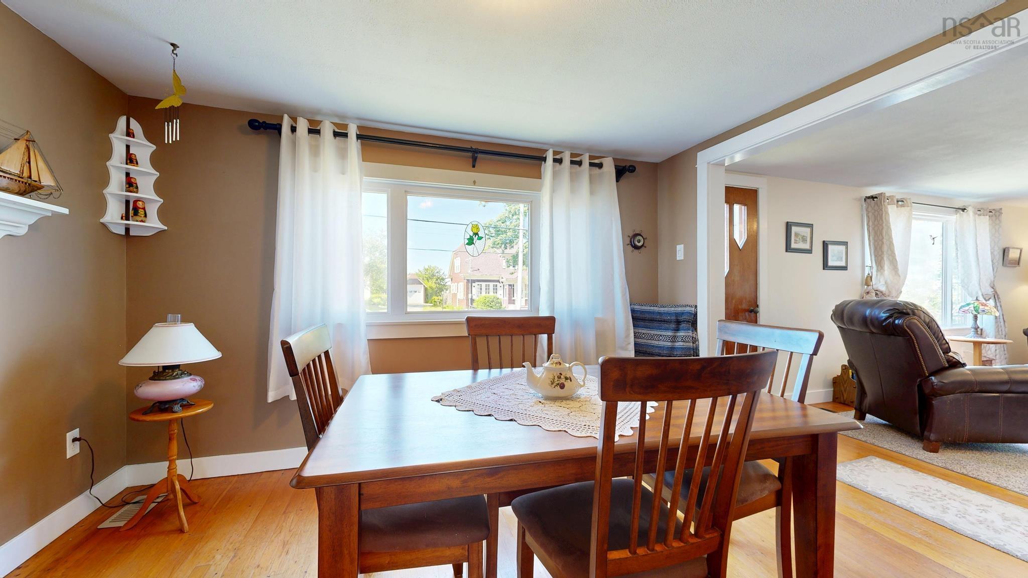 $299,000.00: 3389 Main Shore Road, Port Maitland
