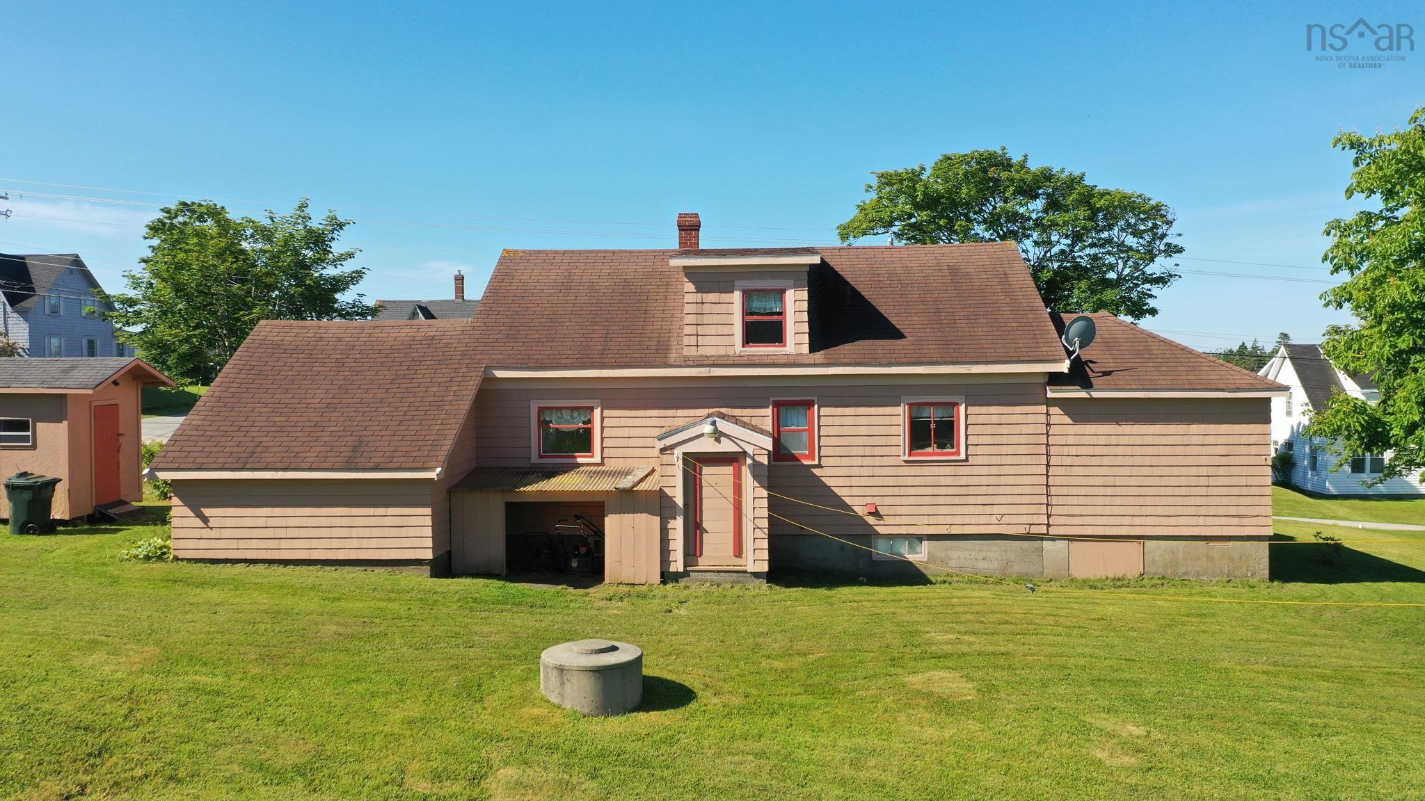 $299,000.00: 3389 Main Shore Road, Port Maitland