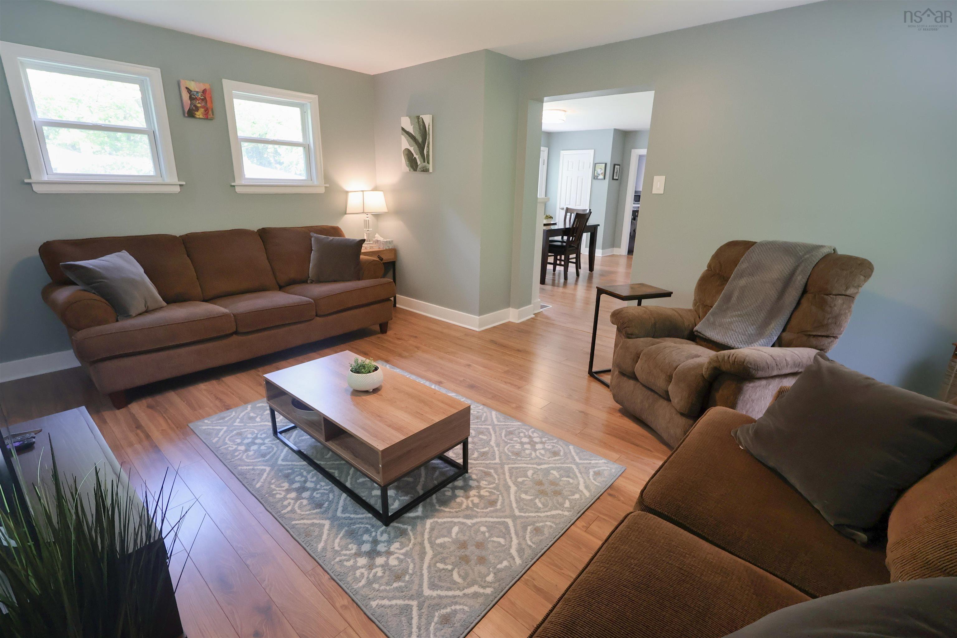 $379,900.00: 99 WALNUT Street, Bridgewater