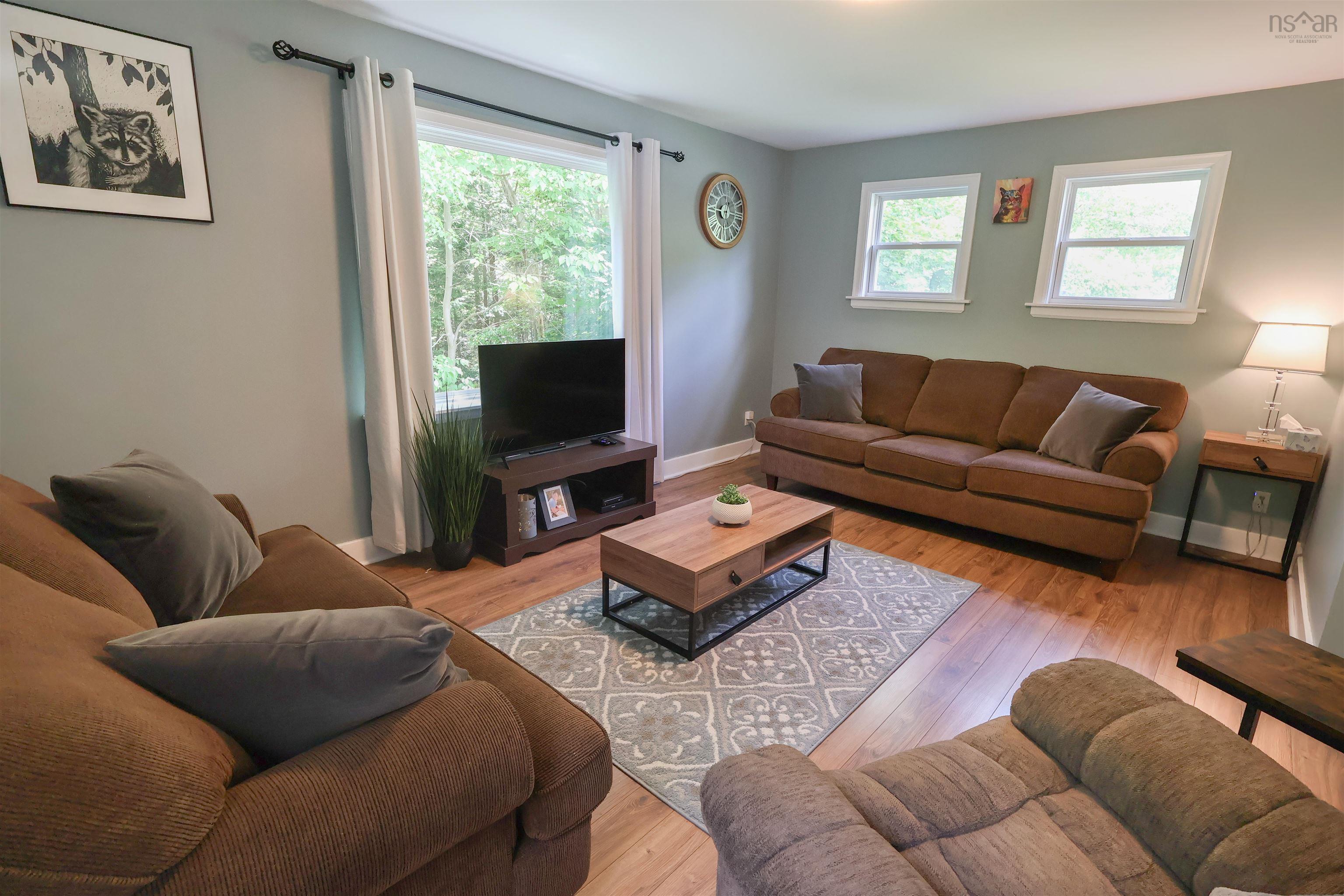 $379,900.00: 99 WALNUT Street, Bridgewater