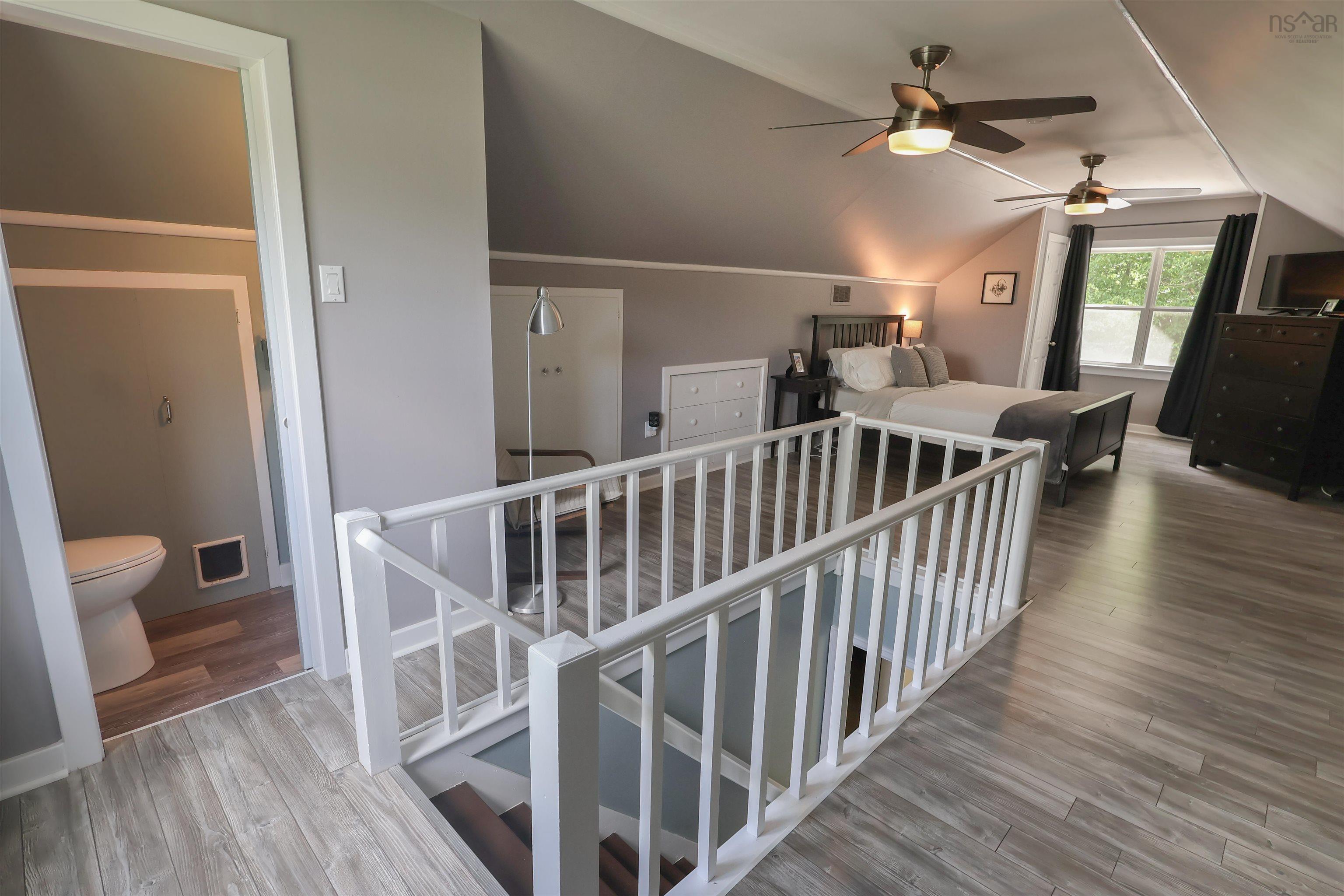 $379,900.00: 99 WALNUT Street, Bridgewater