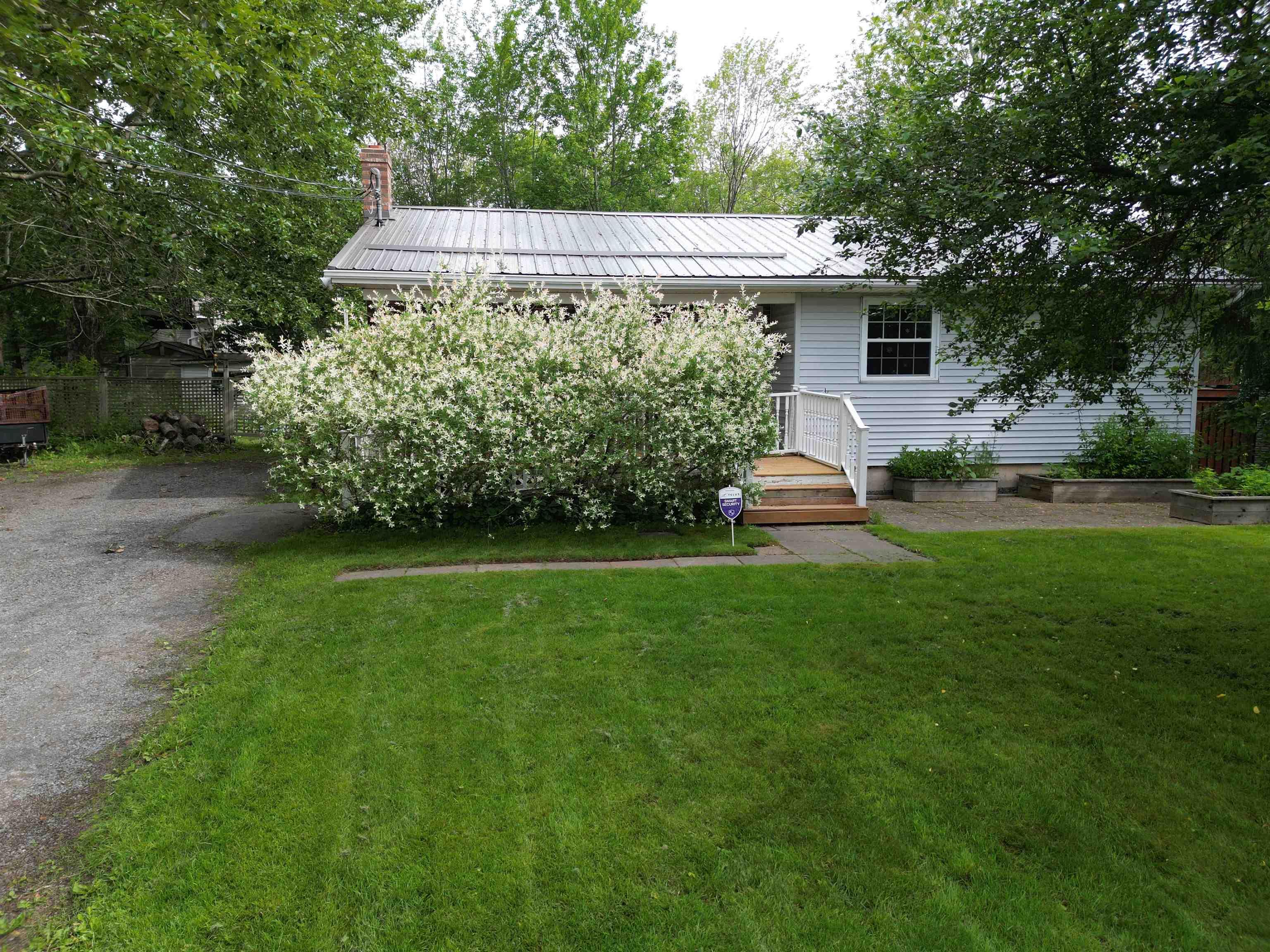$519,900.00: 1192 Highway 2, Lantz