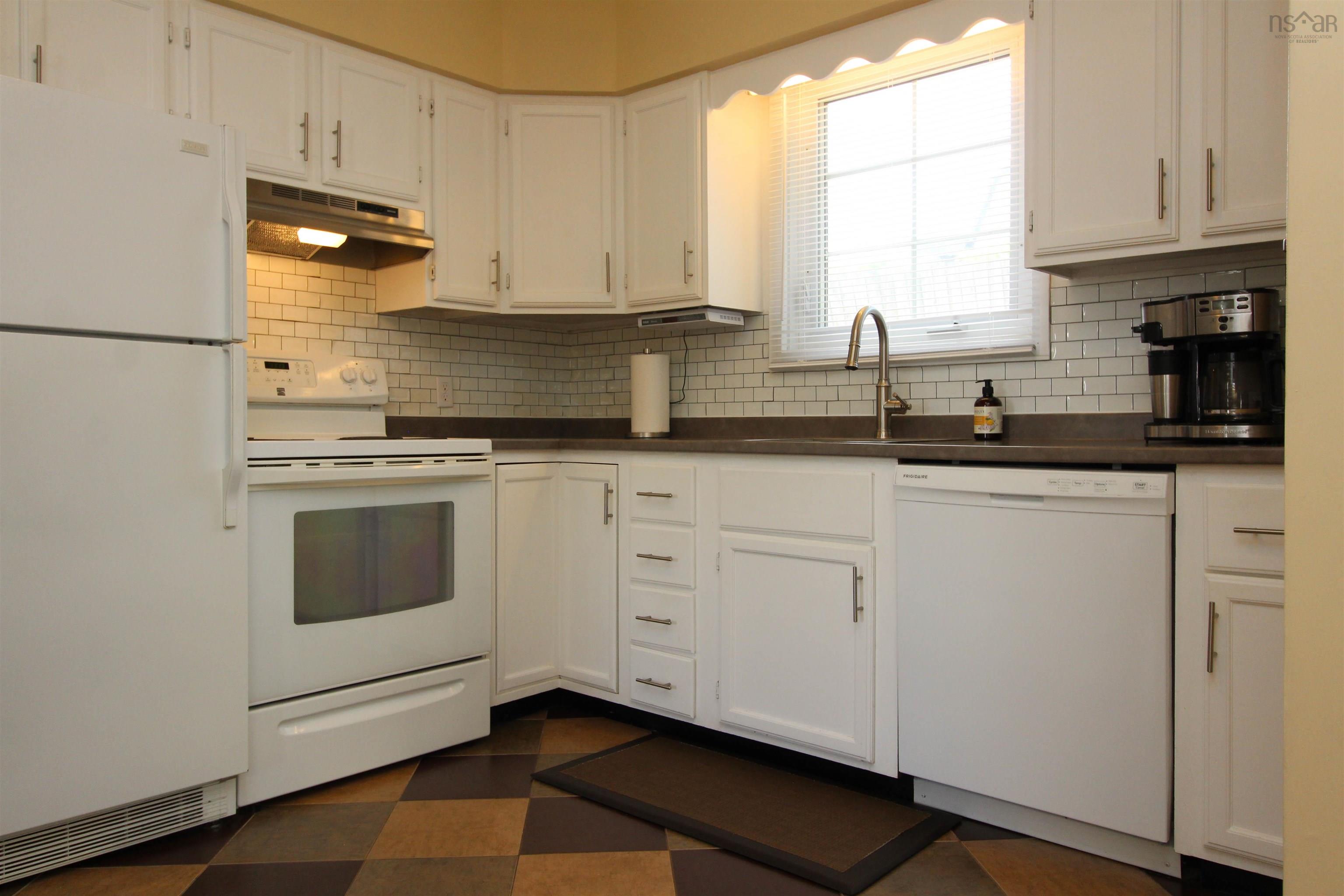 $353,950.00: 66 Melrose Terrace, Truro