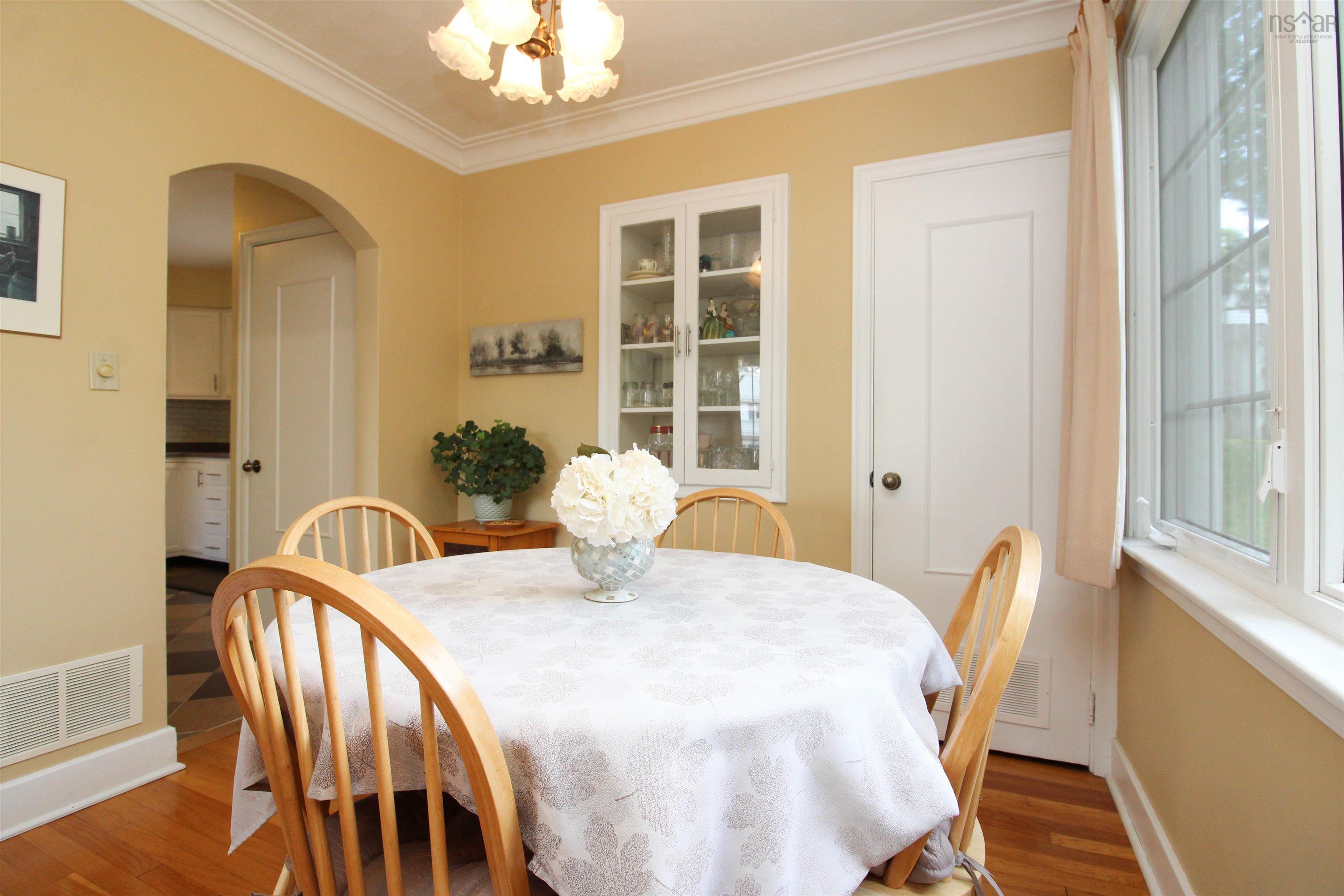 $353,950.00: 66 Melrose Terrace, Truro