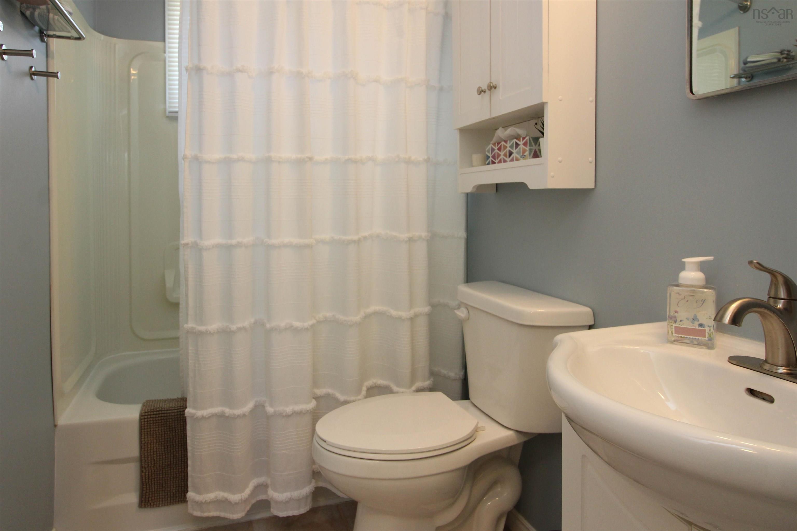 $353,950.00: 66 Melrose Terrace, Truro