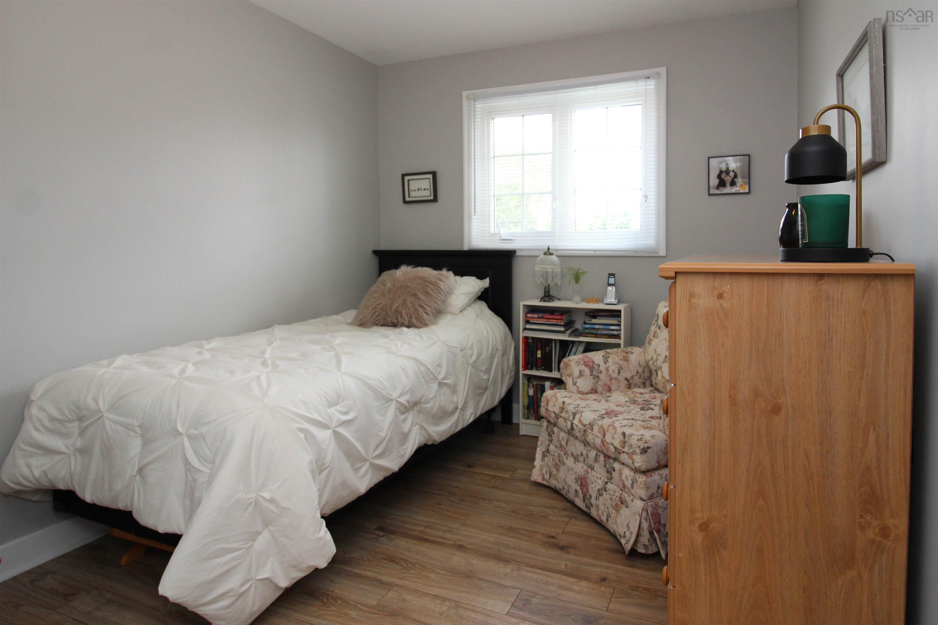 $353,950.00: 66 Melrose Terrace, Truro