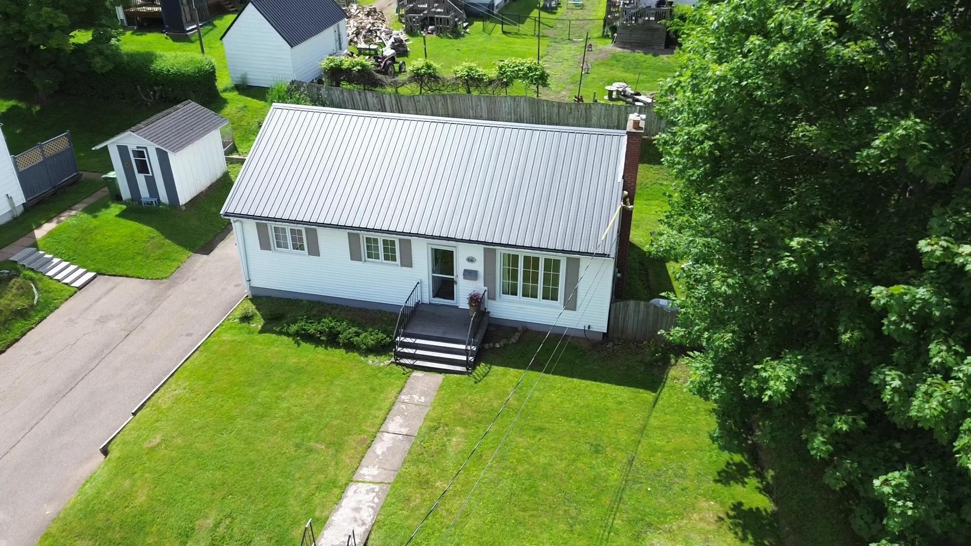 $353,950.00: 66 Melrose Terrace, Truro