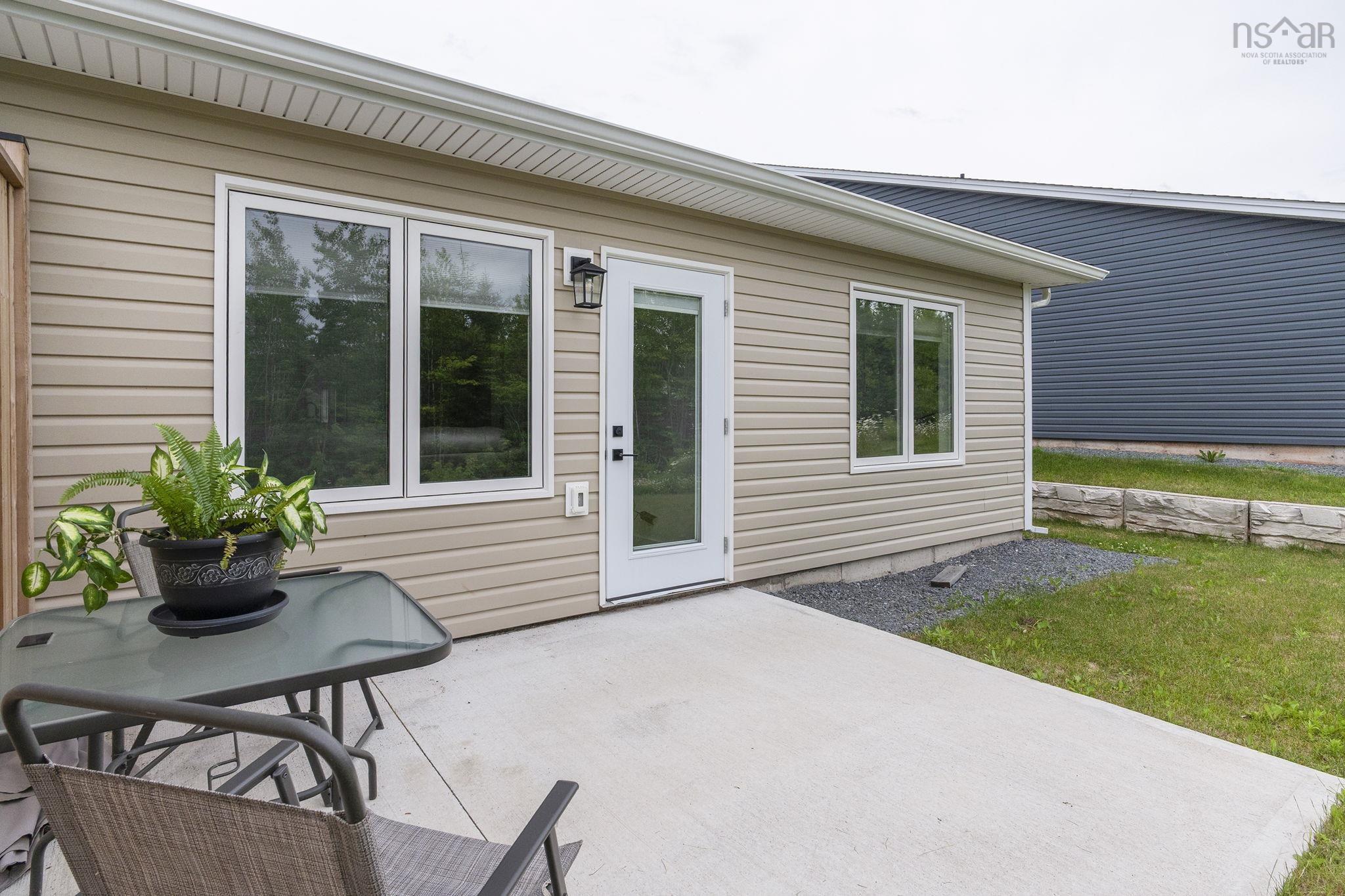 $459,900.00: 24 Jessome Avenue, Lantz