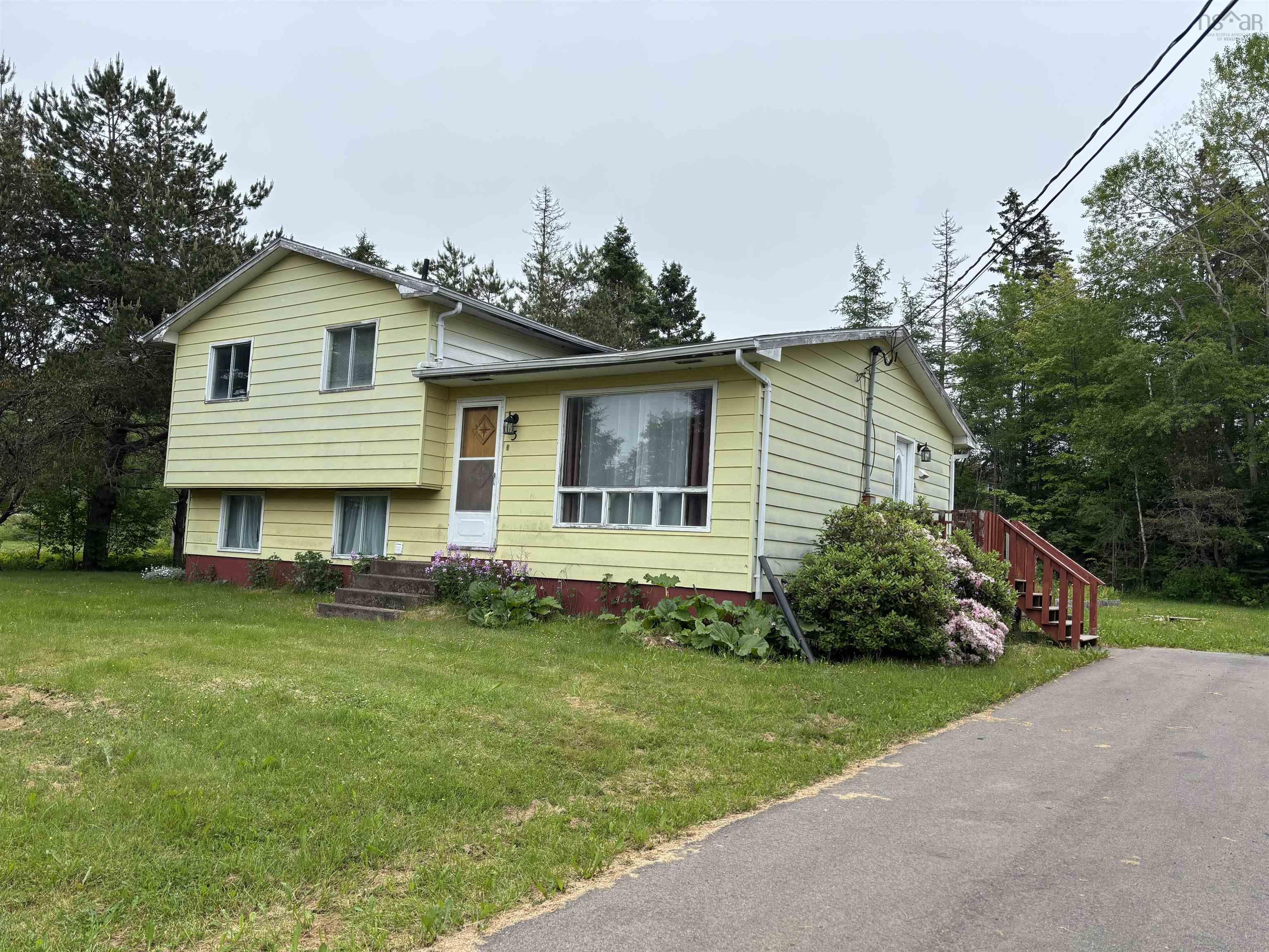 $239,900.00: 3 Elder Vista Dr., Howie Centre