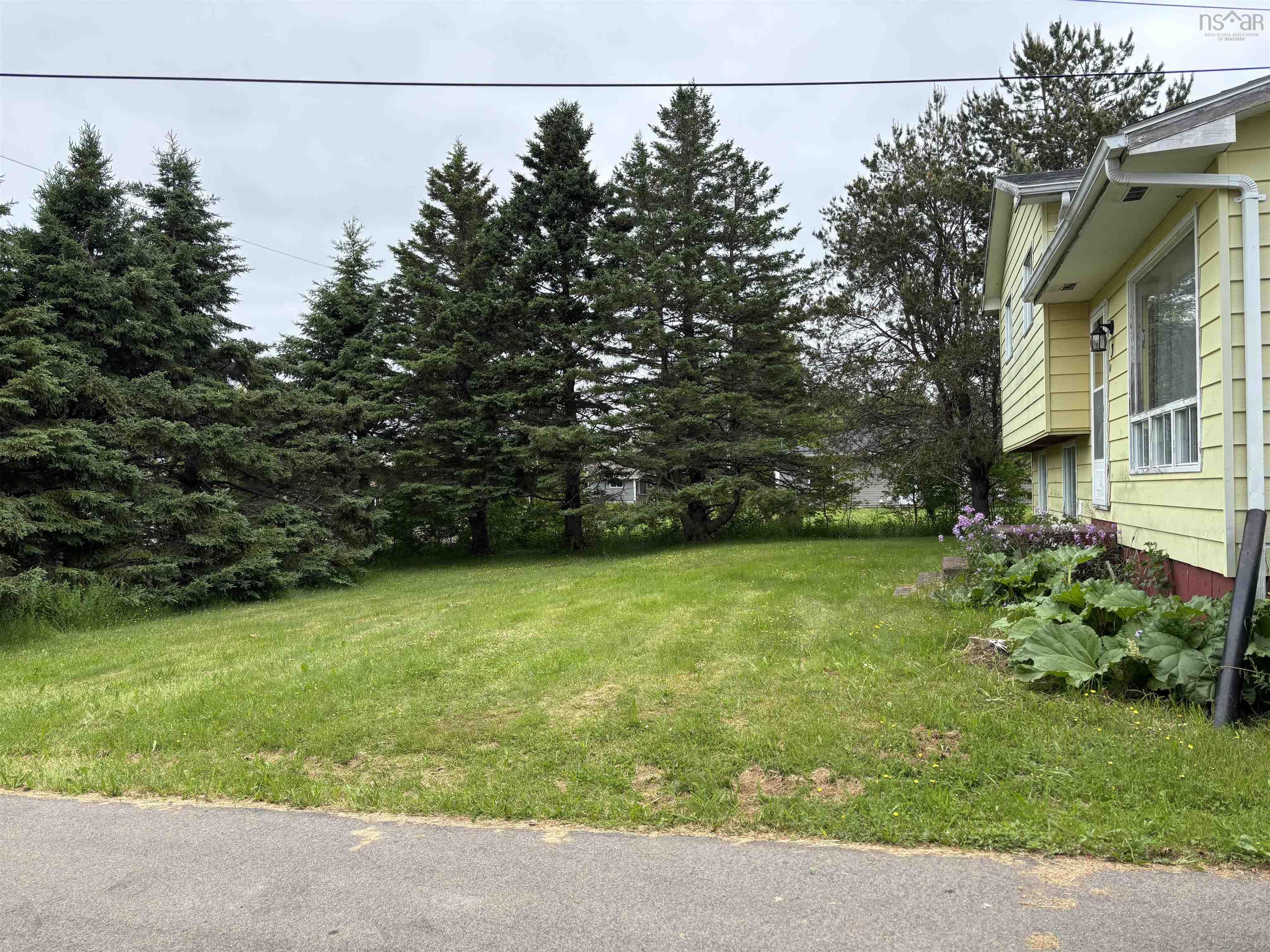 $239,900.00: 3 Elder Vista Dr., Howie Centre