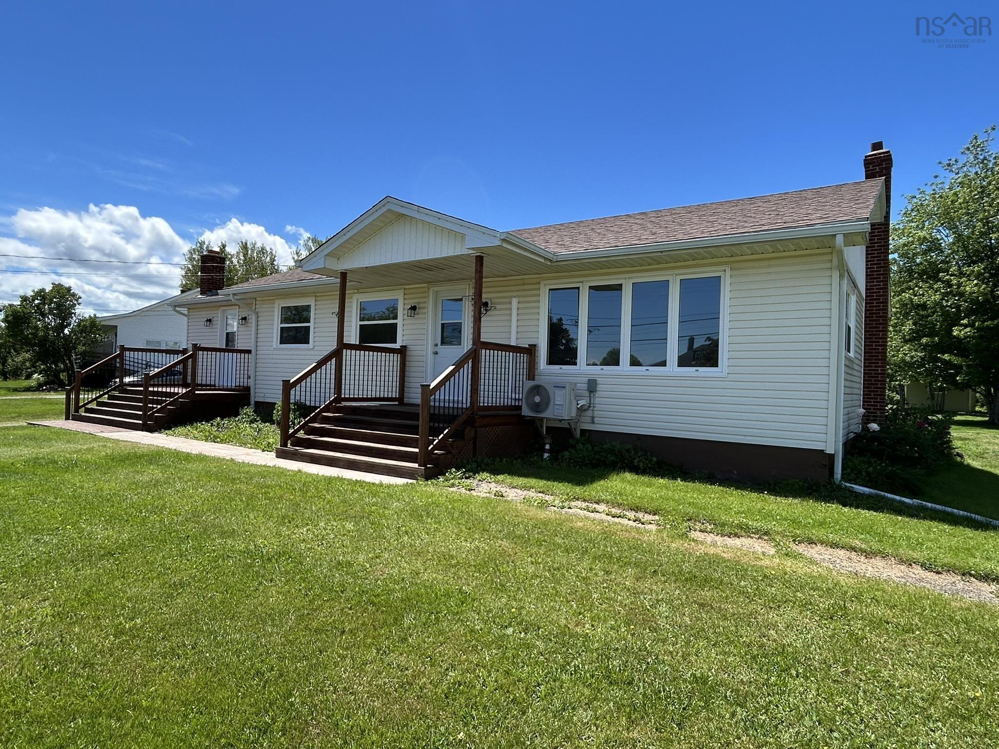 $389,000.00: 826 1 Highway, Mount Denson