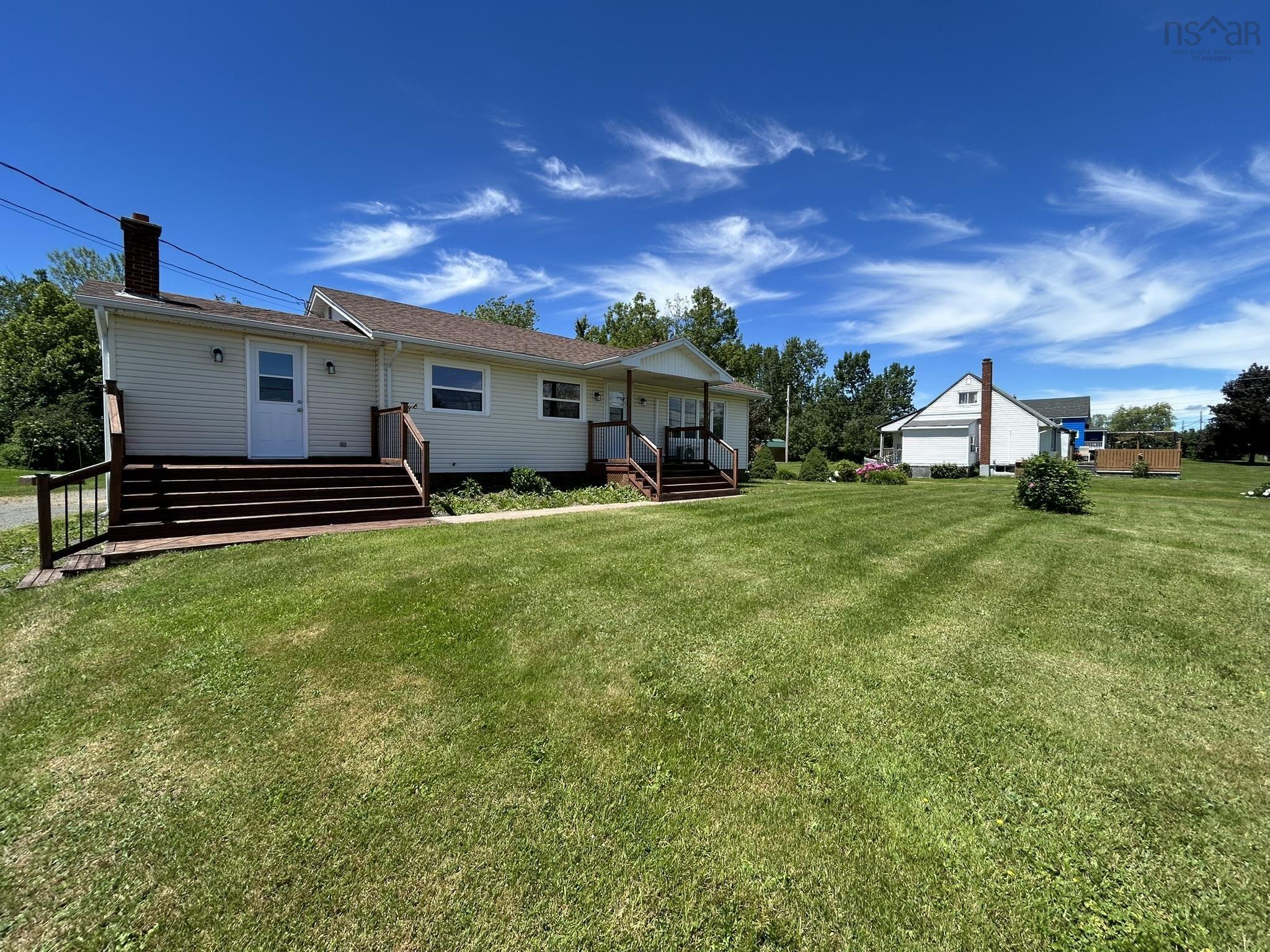 $389,000.00: 826 1 Highway, Mount Denson