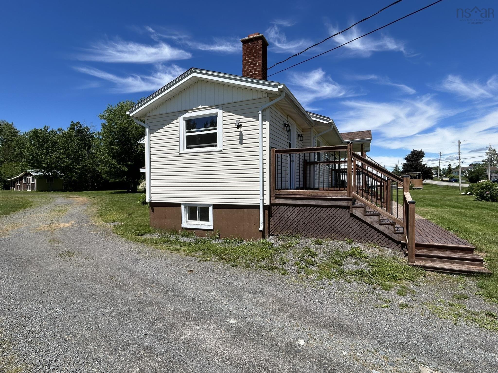 $389,000.00: 826 1 Highway, Mount Denson