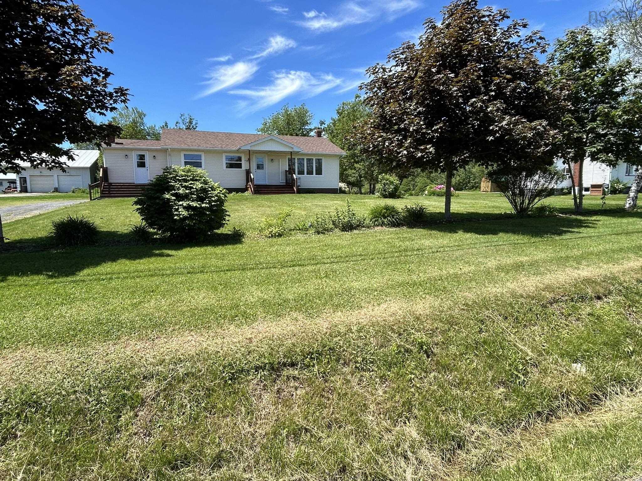 $389,000.00: 826 1 Highway, Mount Denson