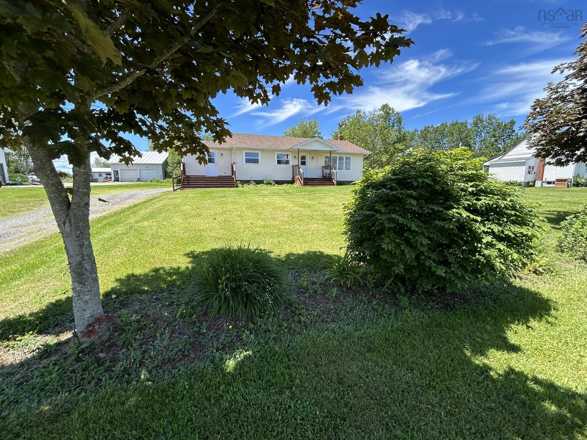 $389,000.00: 826 1 Highway, Mount Denson