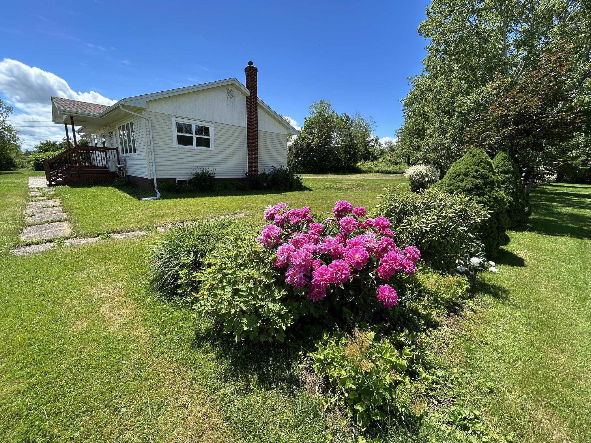 $389,000.00: 826 1 Highway, Mount Denson
