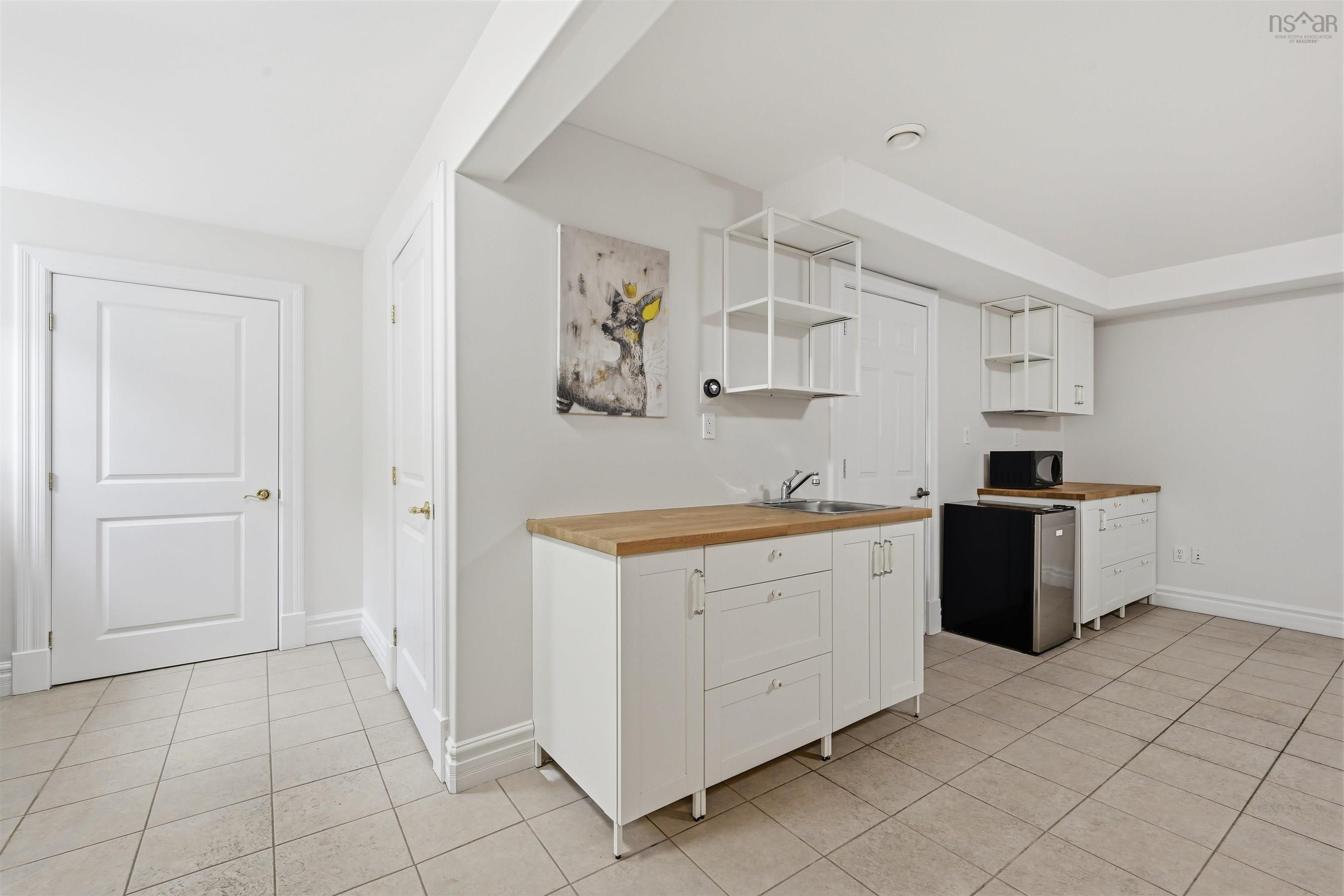 $1,886,000.00: 5743 Southwood Drive, Halifax
