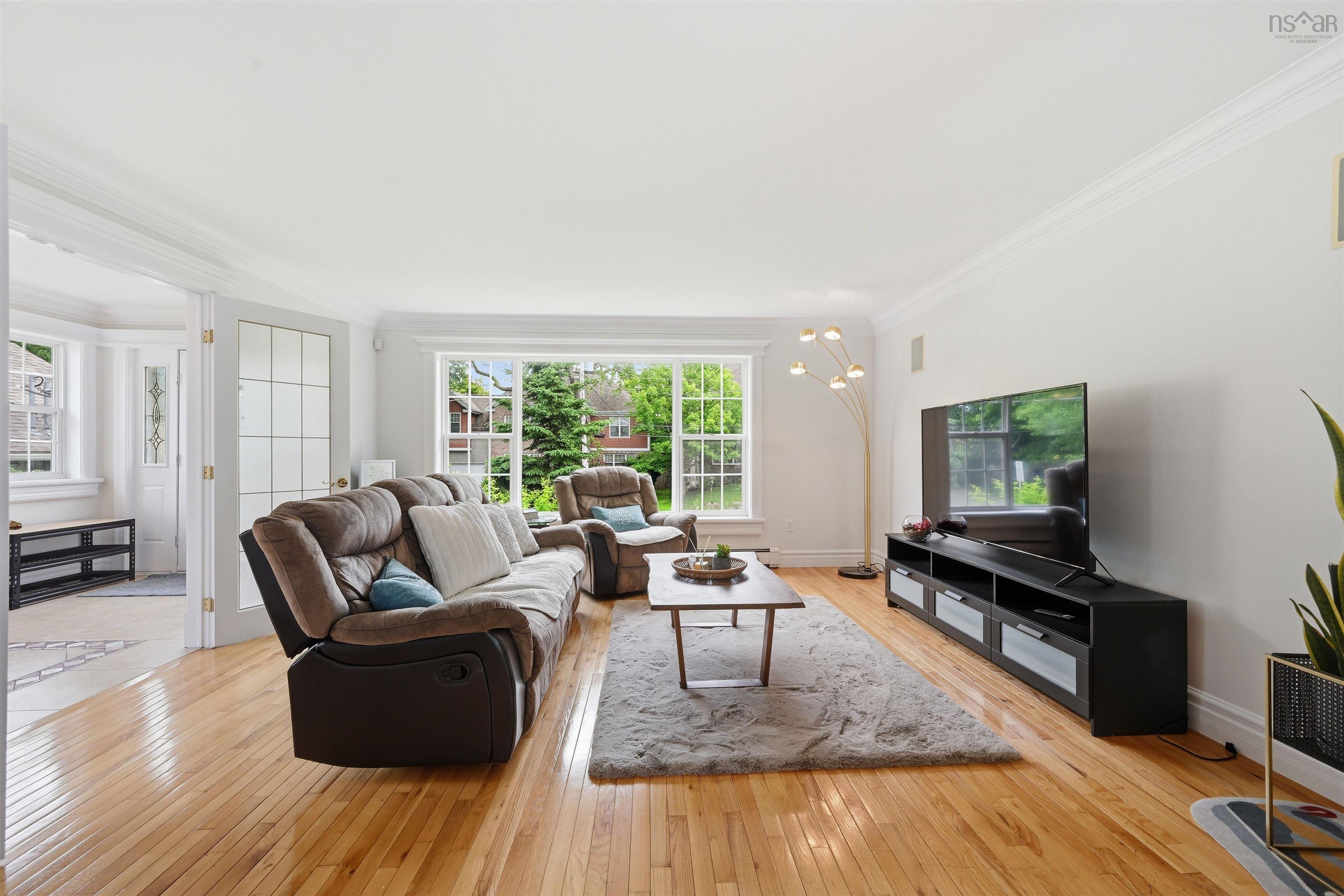 $1,886,000.00: 5743 Southwood Drive, Halifax
