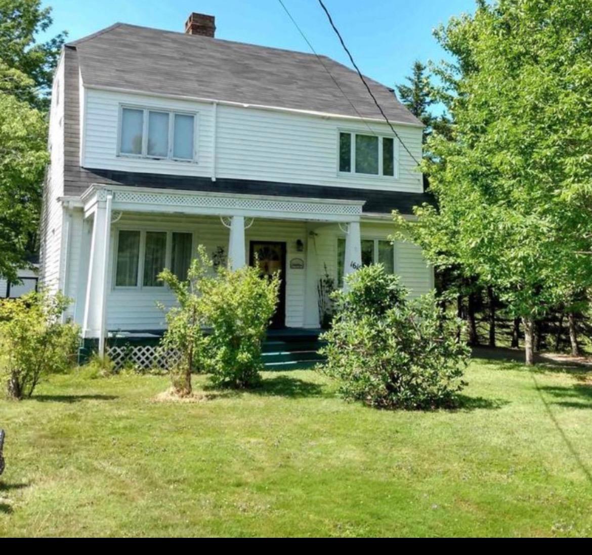 $297,800.00: 1616 North Main Street, Westville