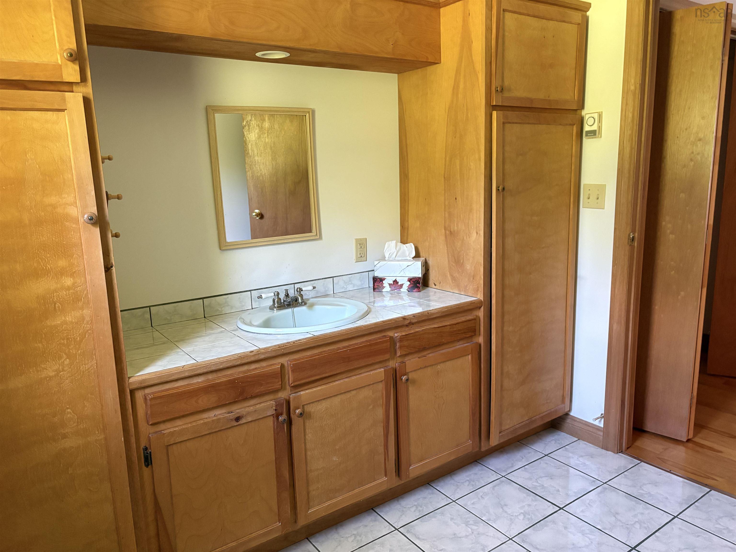 $299,000.00: 327 Tometary Drive, Howie Centre