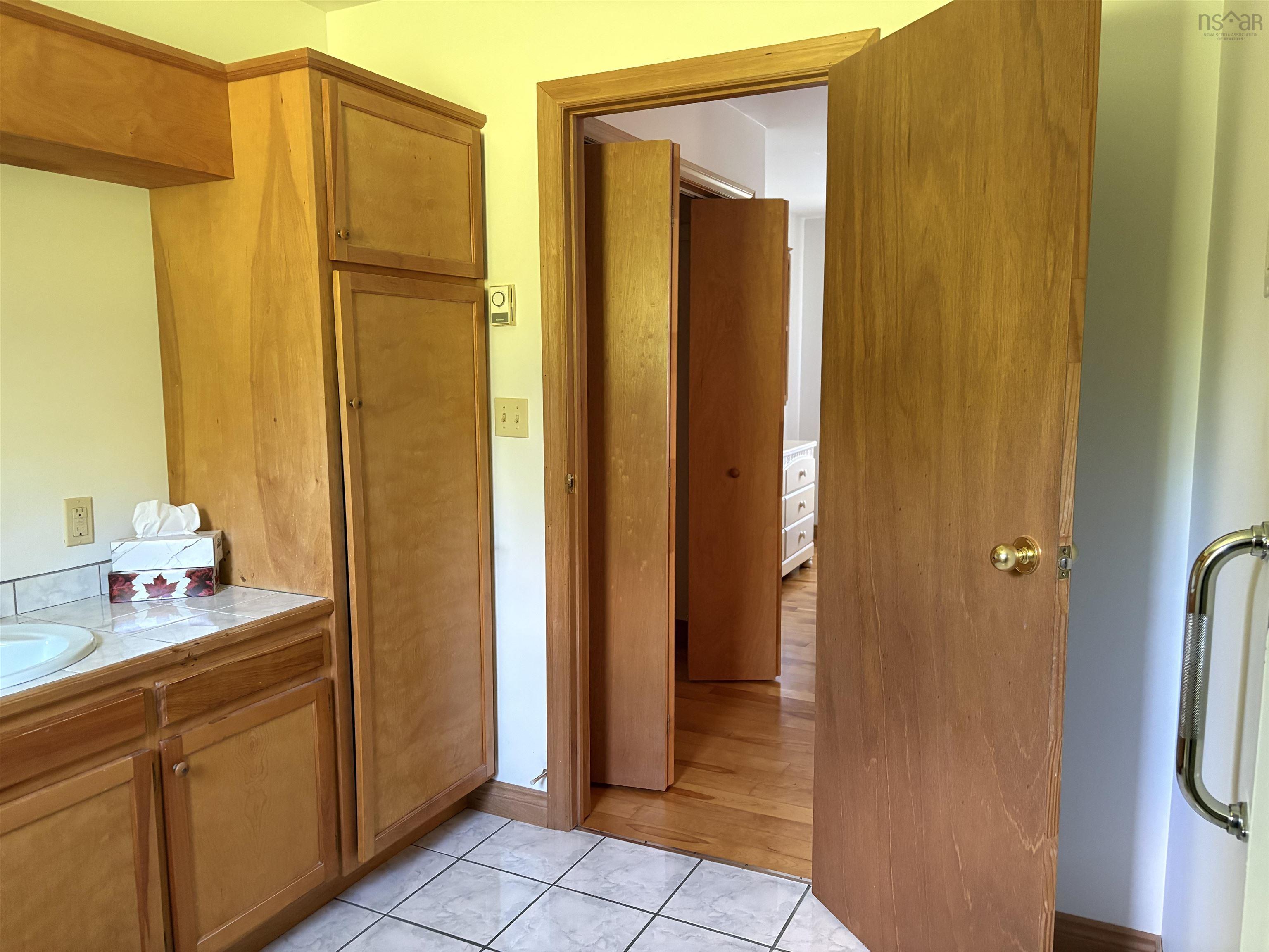 $299,000.00: 327 Tometary Drive, Howie Centre