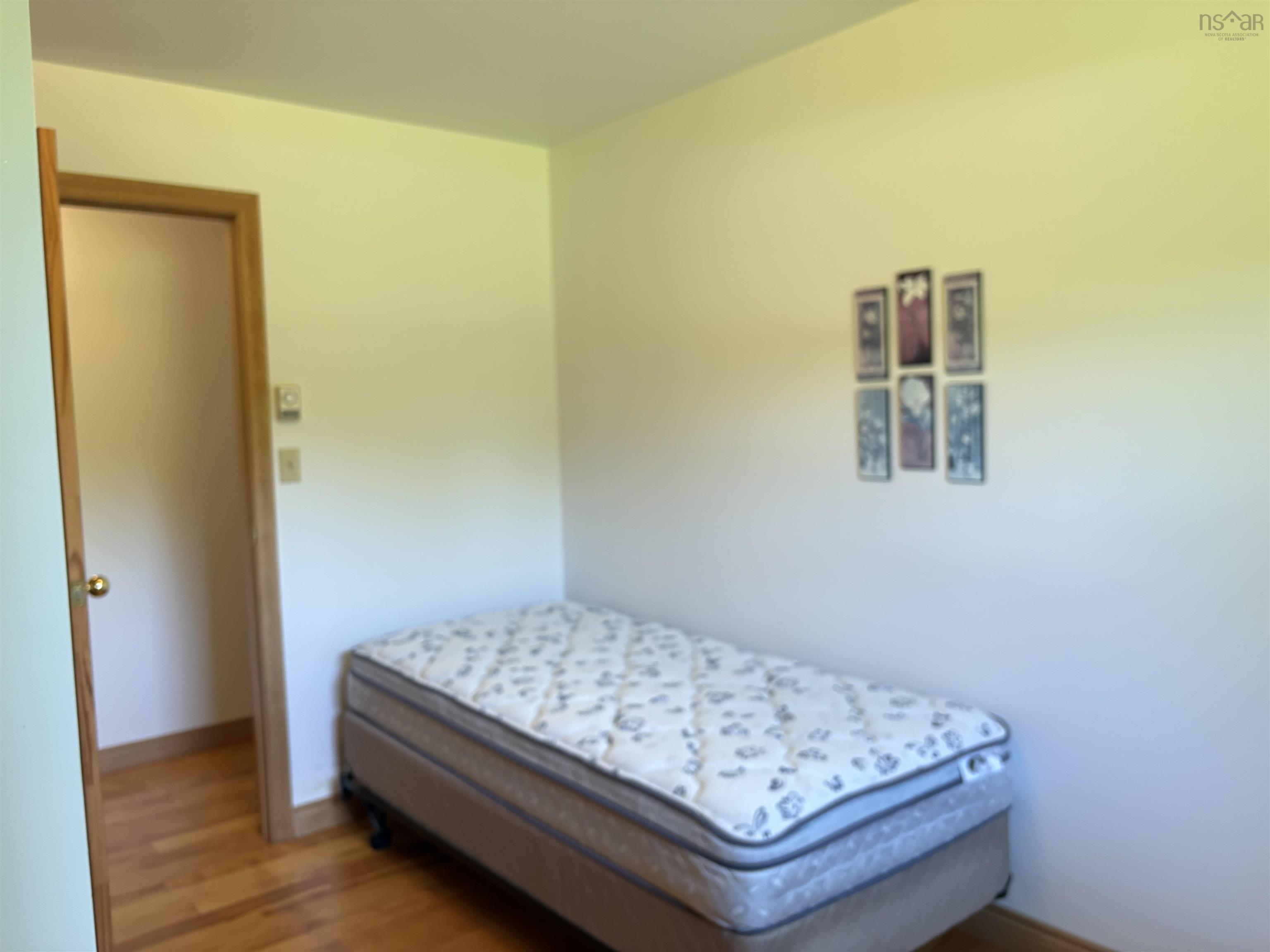 $299,000.00: 327 Tometary Drive, Howie Centre