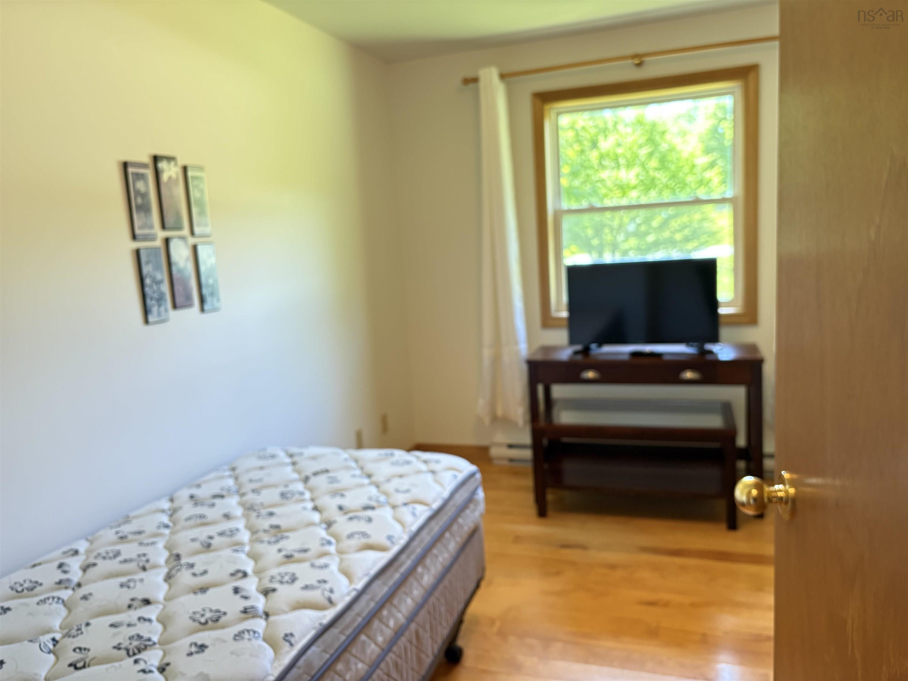 $299,000.00: 327 Tometary Drive, Howie Centre