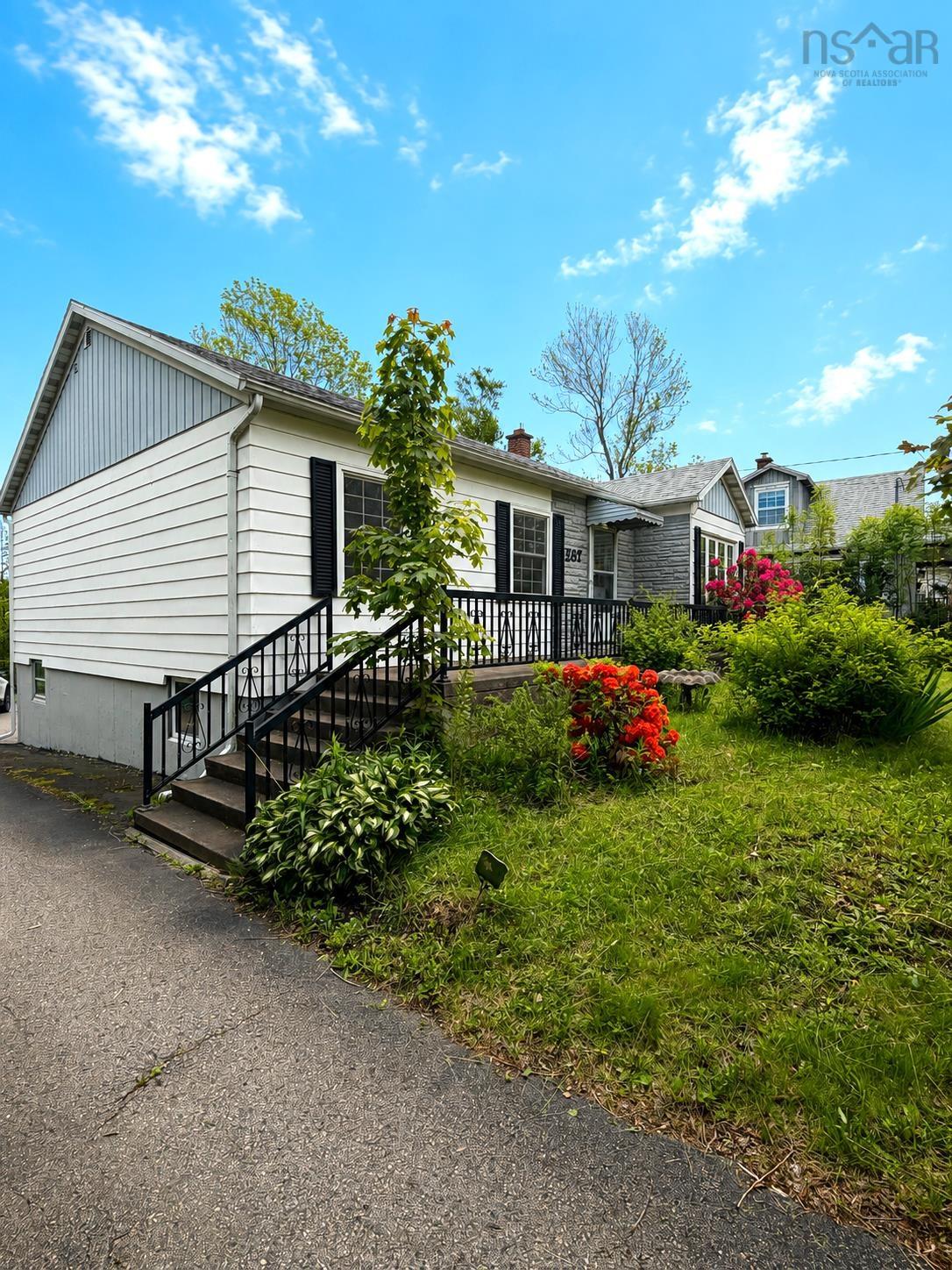 $239,000.00: 207 Mitchell Avenue, Dominion