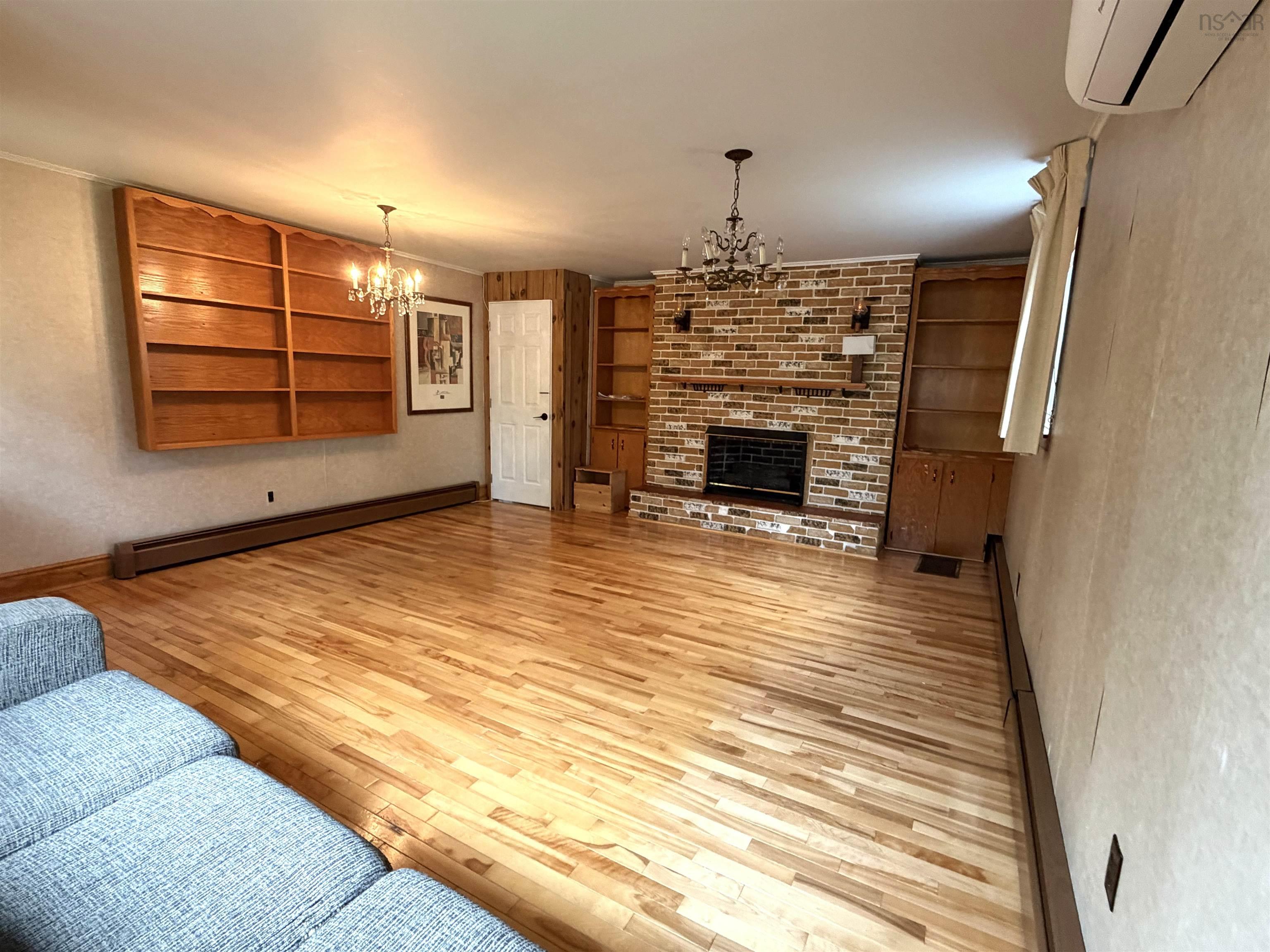 $239,000.00: 207 Mitchell Avenue, Dominion