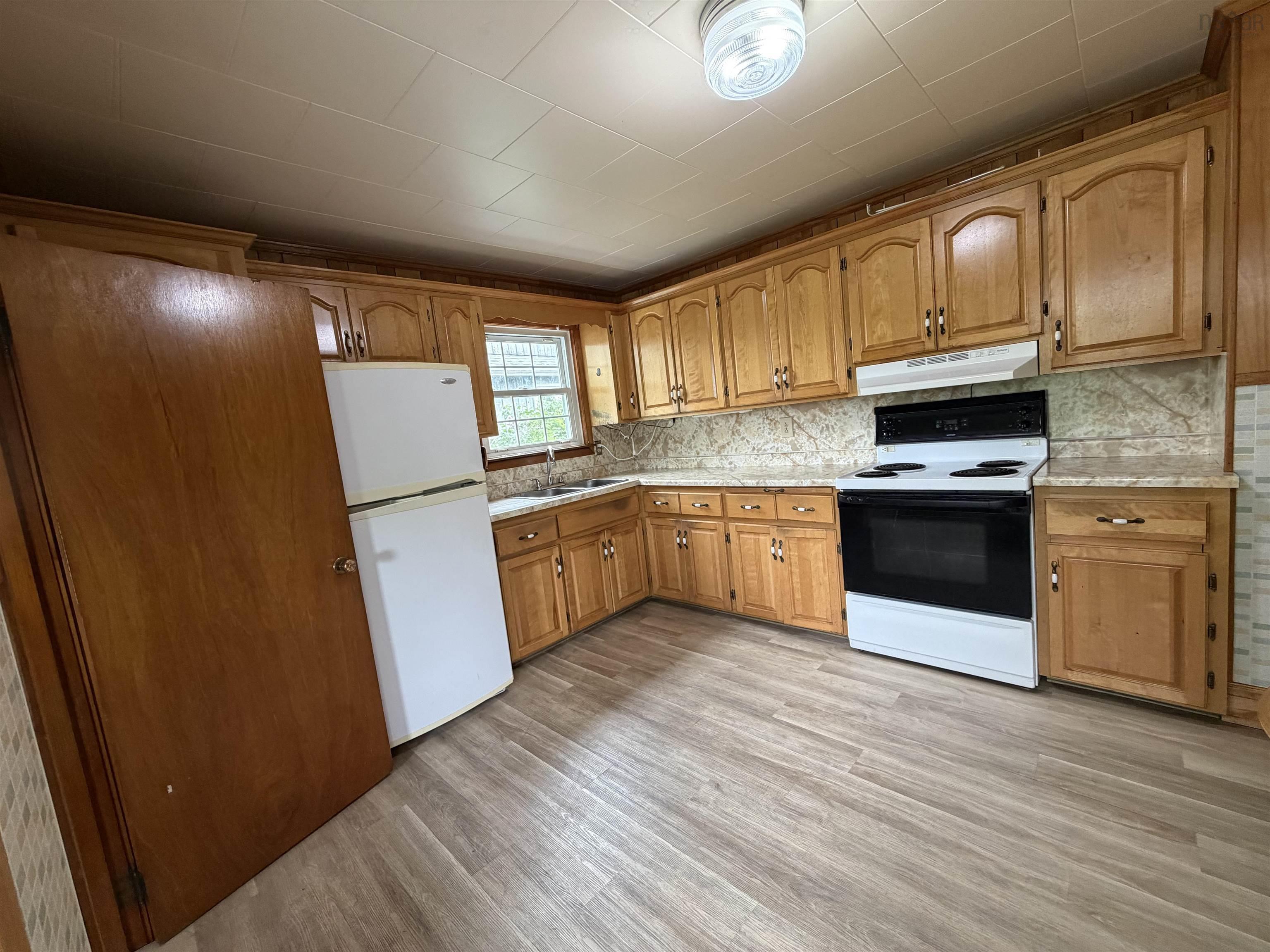 $239,000.00: 207 Mitchell Avenue, Dominion