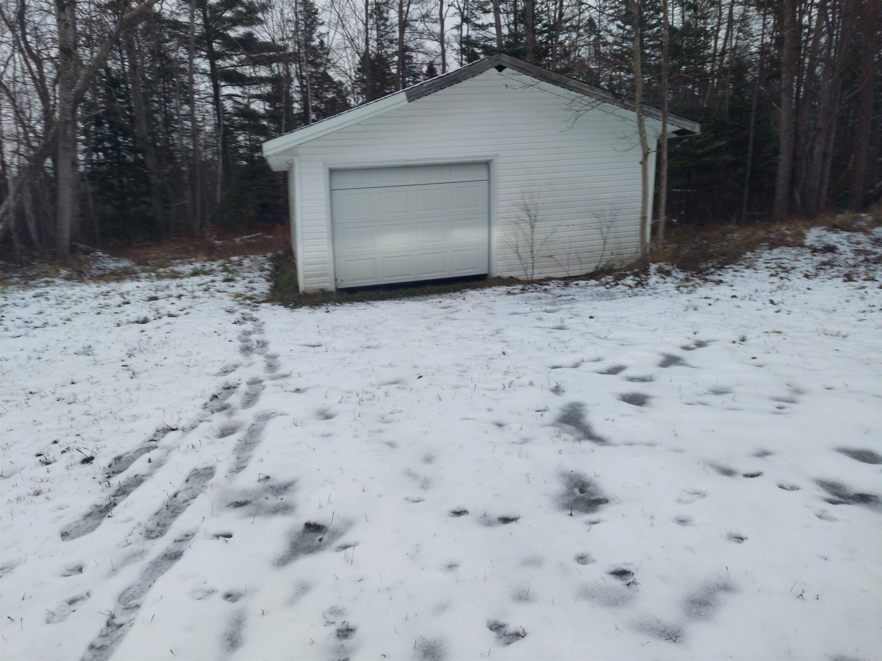 $374,000.00: 1413 214 Highway, Nine Mile River