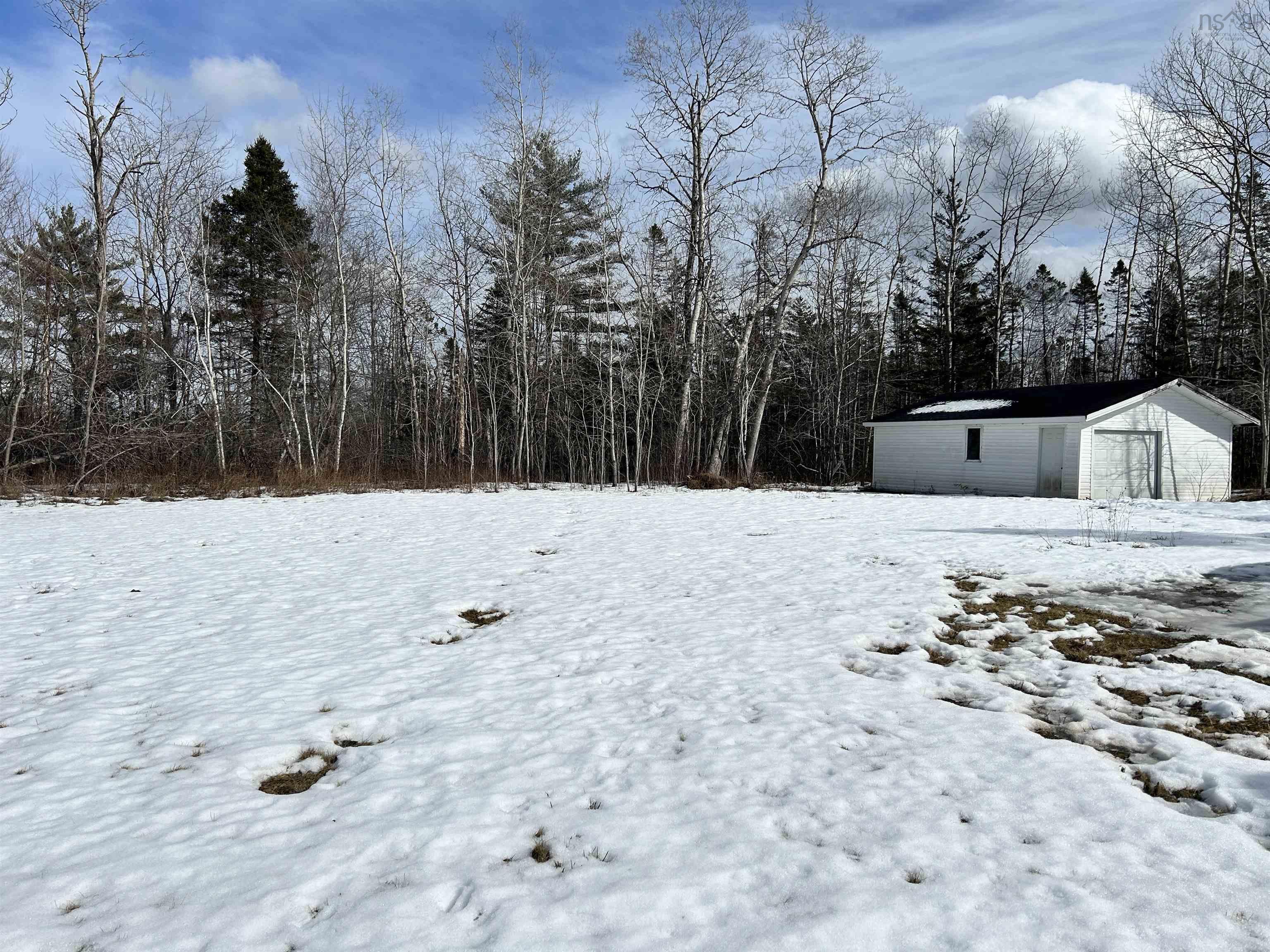 $374,000.00: 1413 214 Highway, Nine Mile River