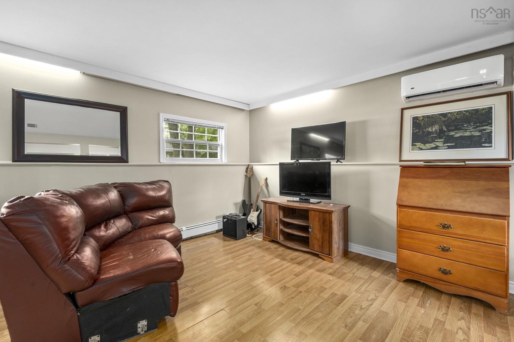 $439,000.00: 5 Sunnyhill Drive, Windsor